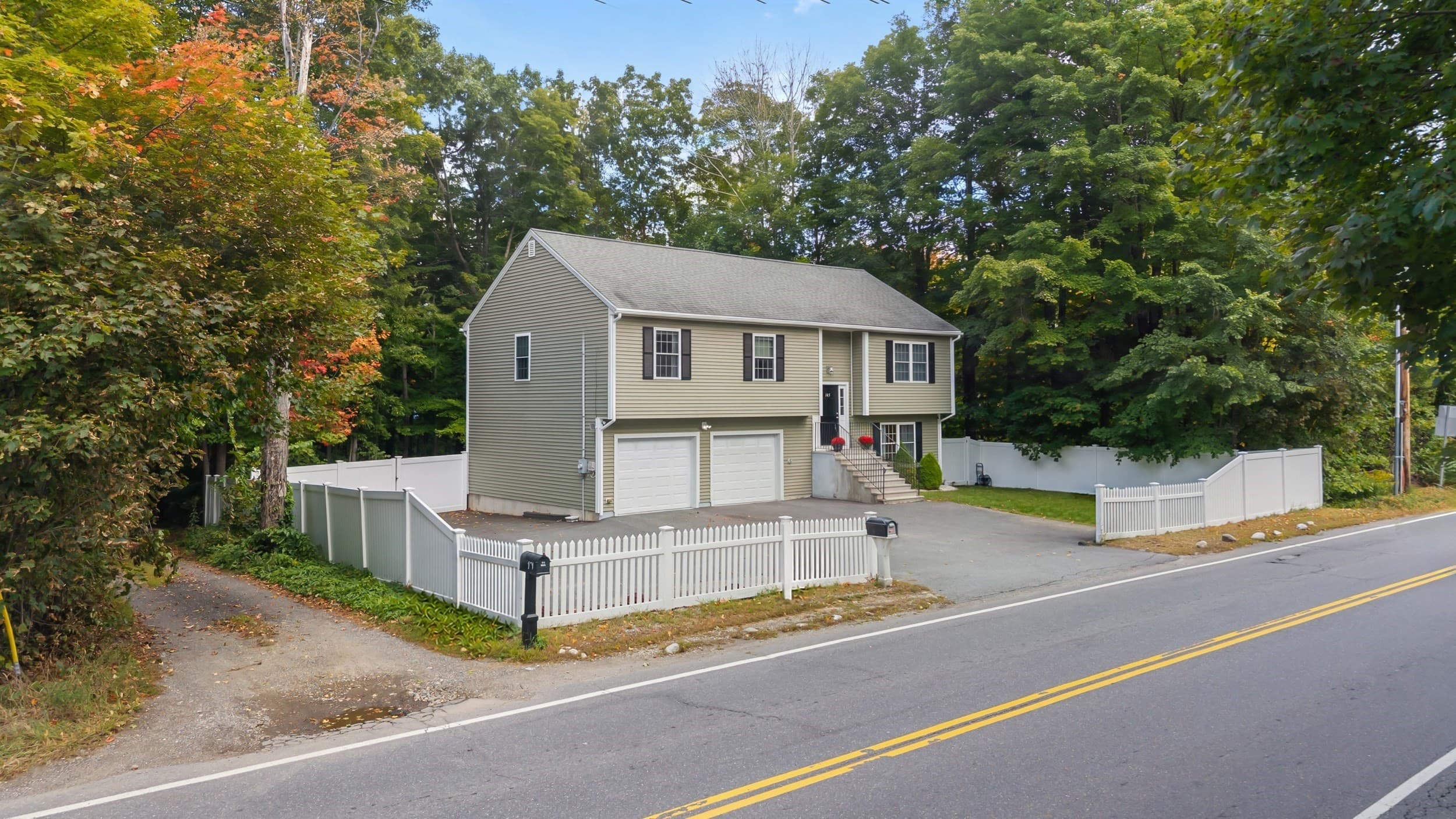 Single Family Residence at 145 Worcester St, West Boylston MA 01583, West Boylston, photo 3 of 42