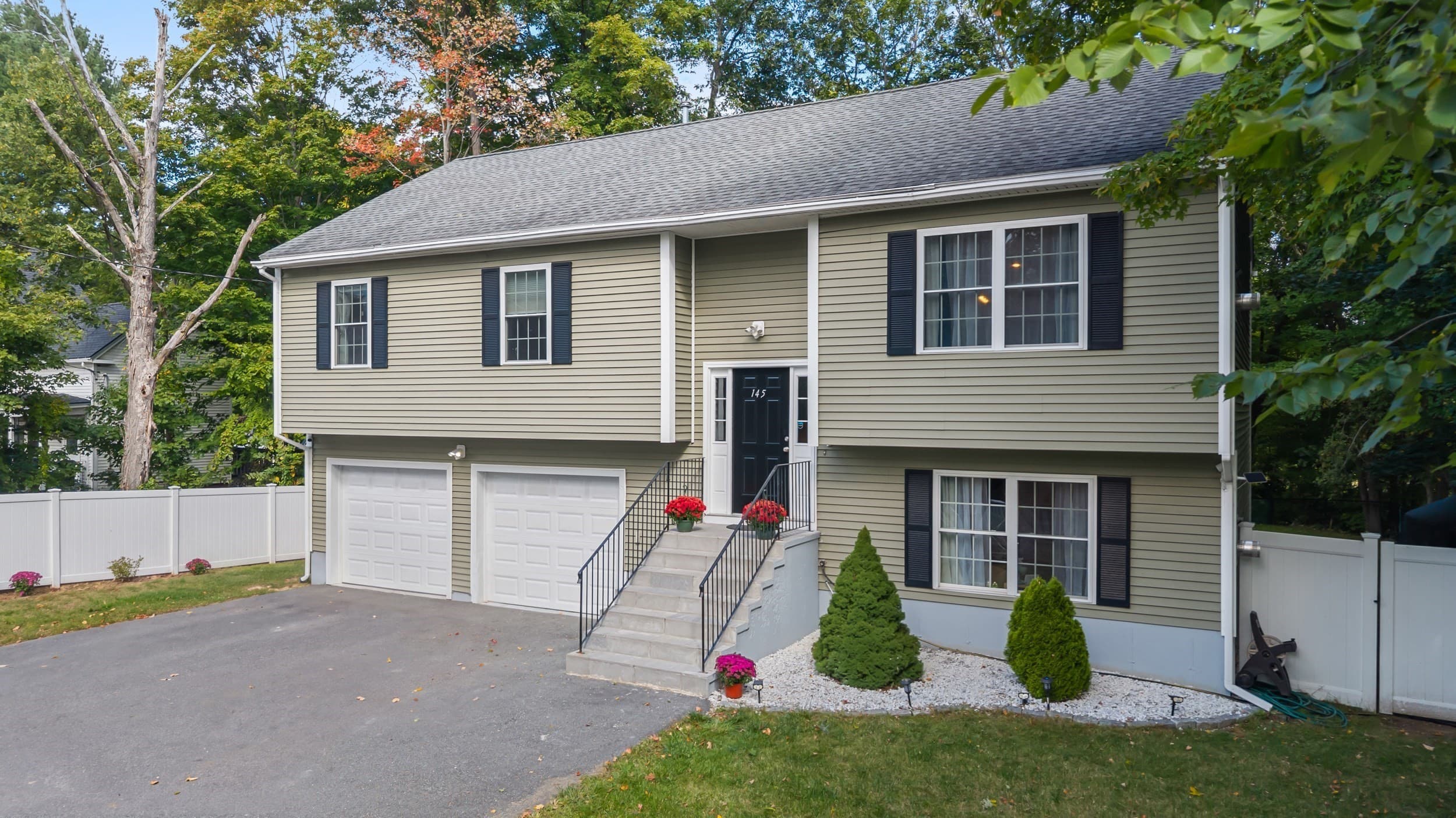 145 Worcester St, West Boylston MA 01583