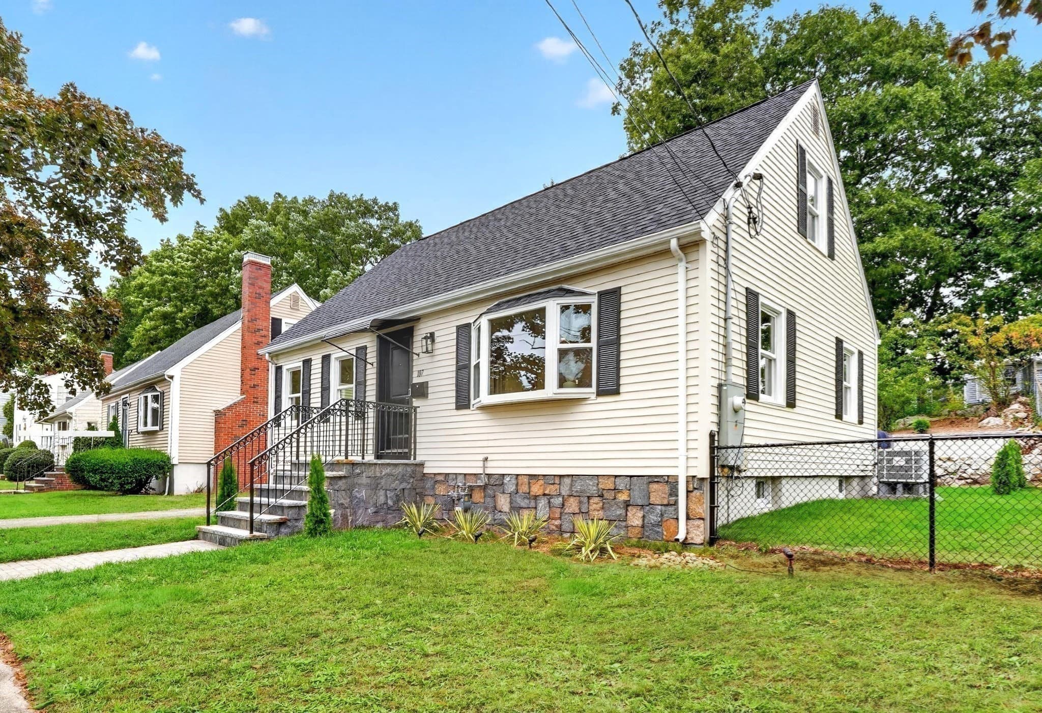 Single Family Residence at 107 Woodley Ave, Boston MA 02132, Boston, photo 37 of 38