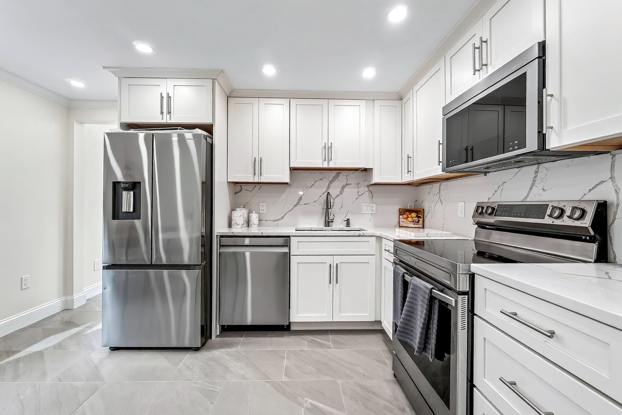 Single Family Residence at 107 Woodley Ave, Boston MA 02132, Boston, photo 11 of 38