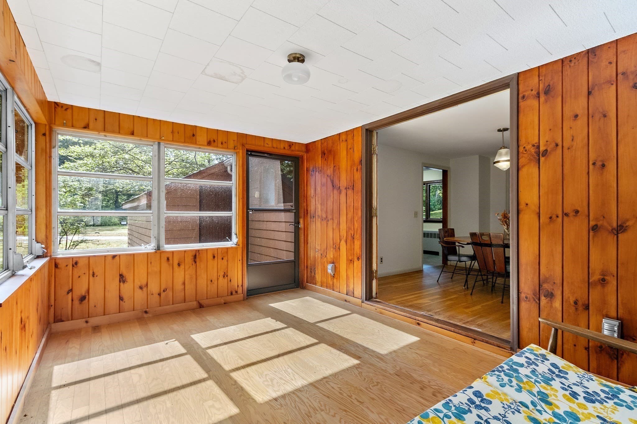 Single Family Residence at 8 Ethelyn Cir, Maynard MA 01754, Maynard, photo 30 of 38
