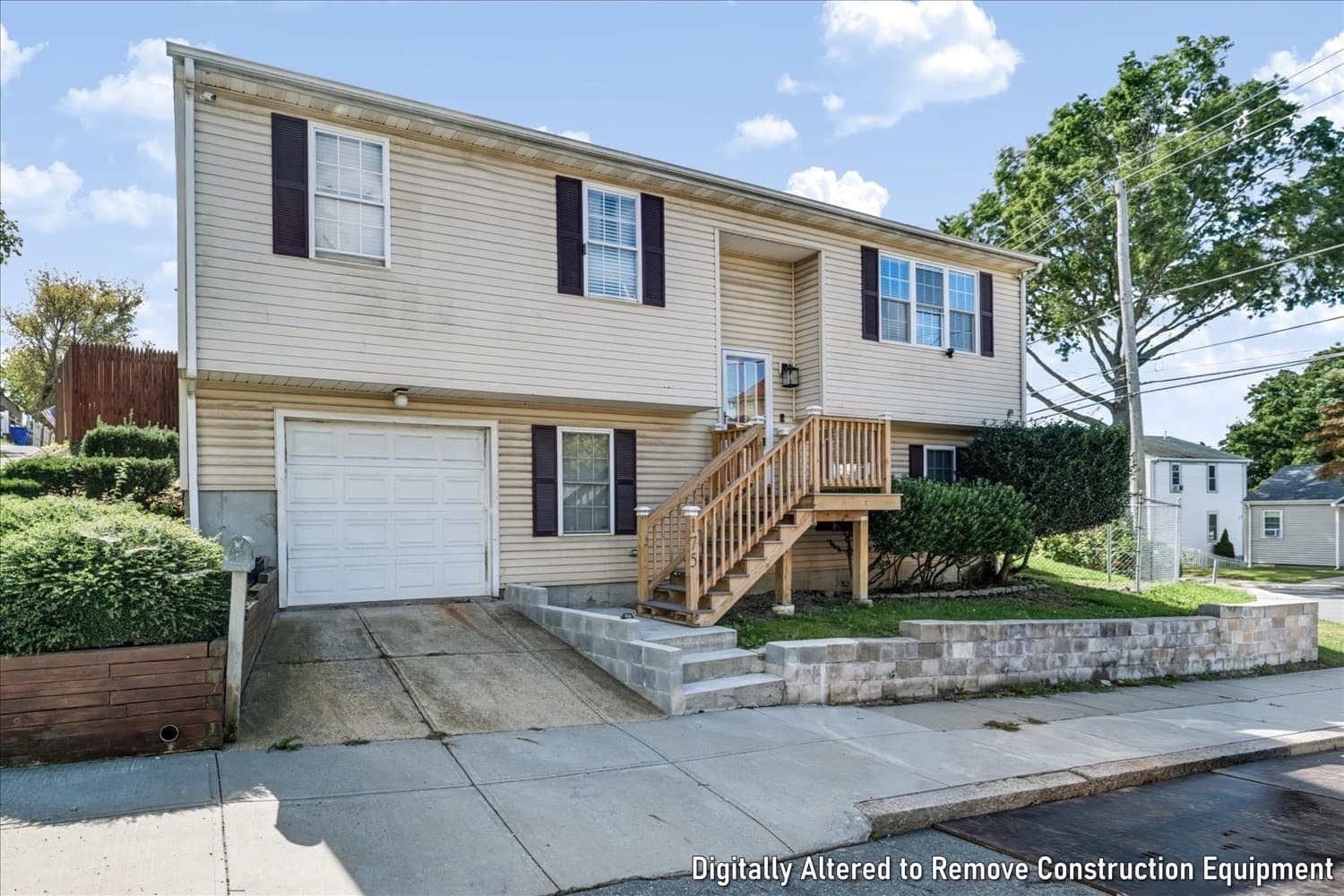 175 Slade St, Fall River MA 02724