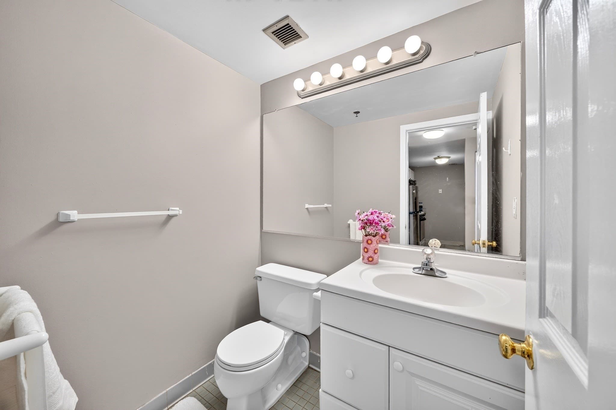 Condominium at 15 N Beacon St # U316, Boston MA 02134, Boston, photo 6 of 19