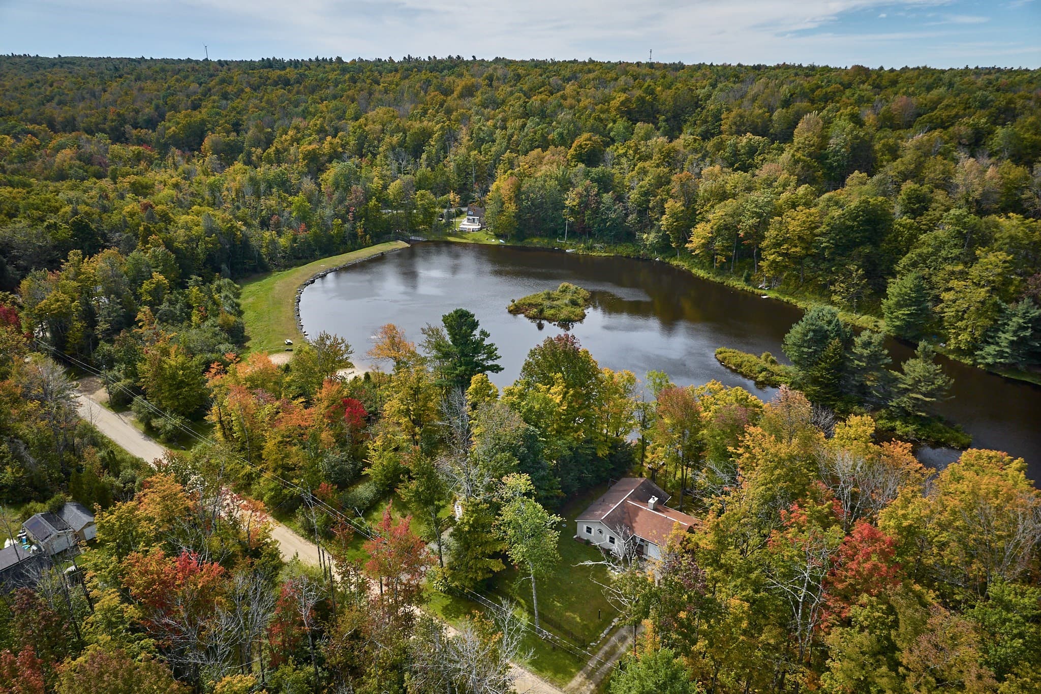 Single Family Residence at 126 Alan A Dale Dr., Becket MA 01223, Becket, photo 29 of 31