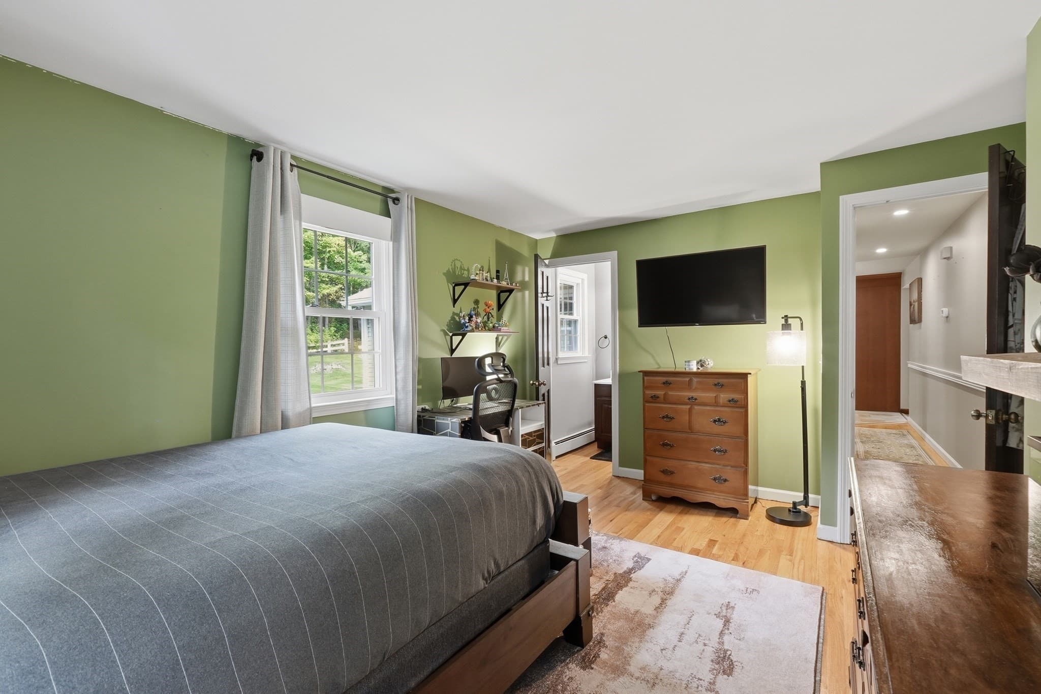 Single Family Residence at 107 Cedar St, Sturbridge MA 01518, Sturbridge, photo 16 of 40