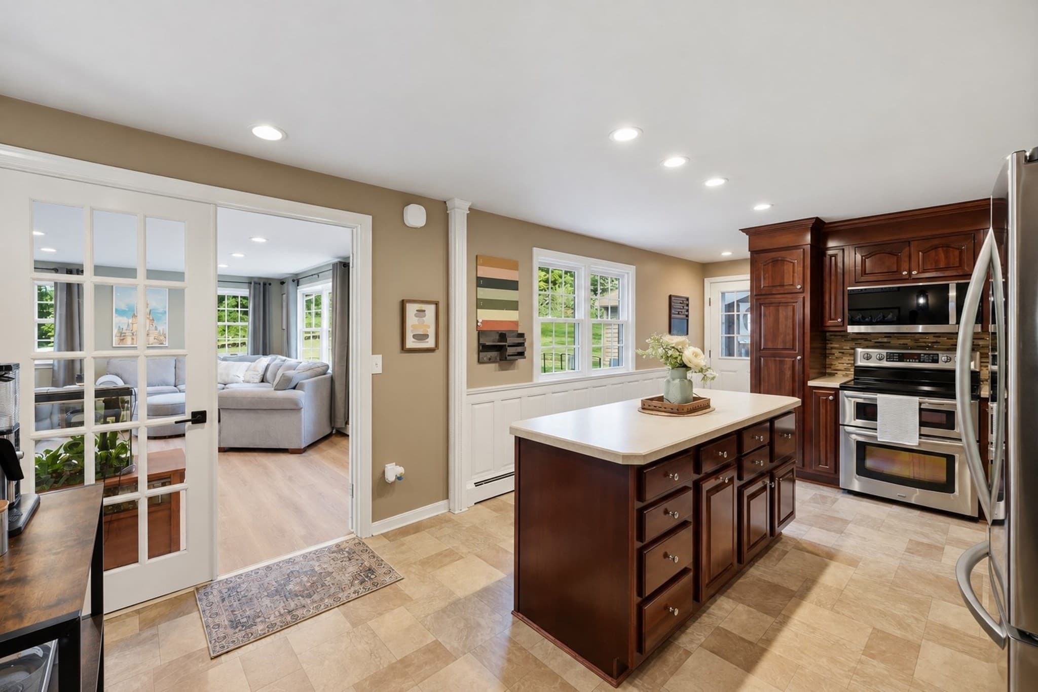 Single Family Residence at 107 Cedar St, Sturbridge MA 01518, Sturbridge, photo 3 of 40