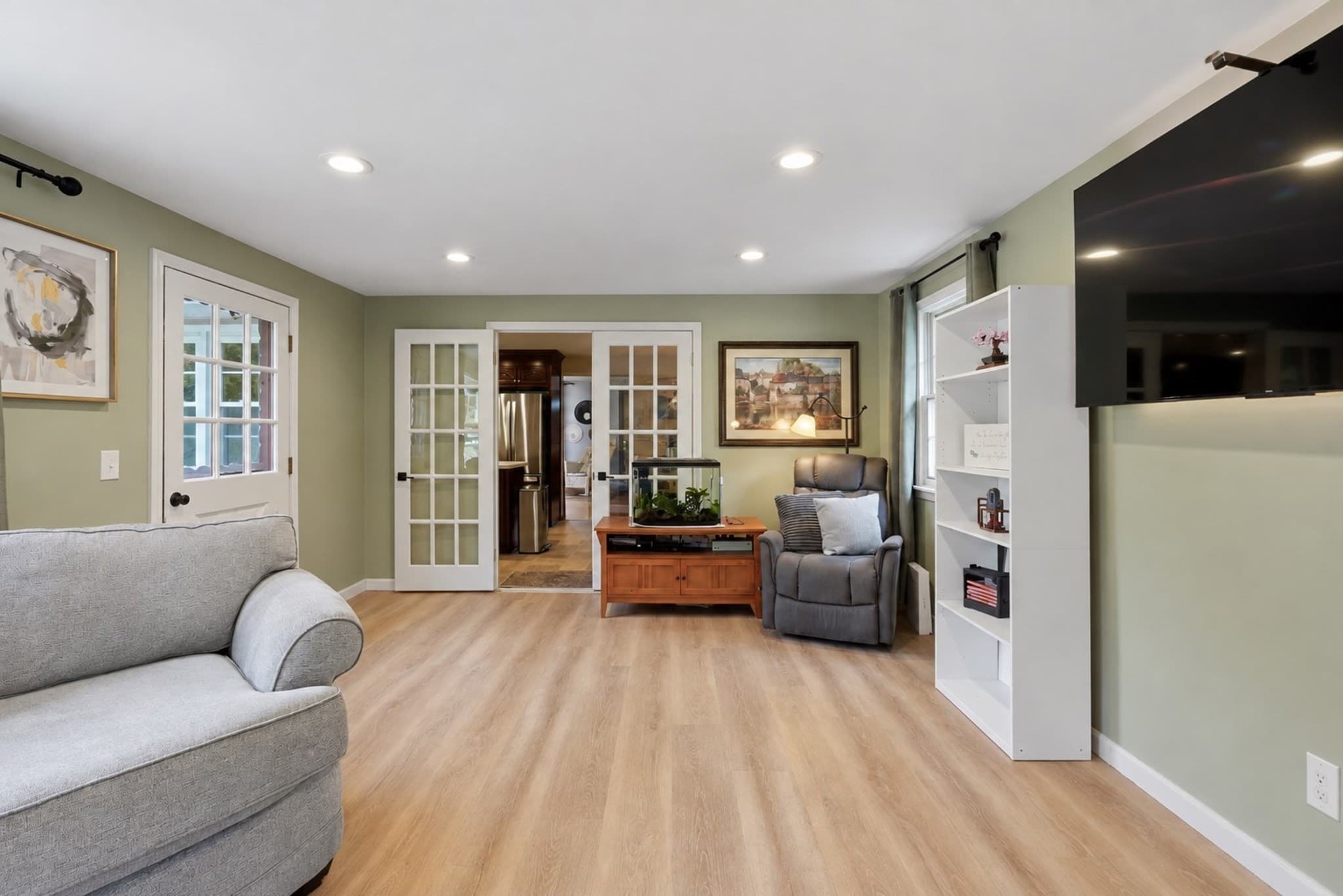 Single Family Residence at 107 Cedar St, Sturbridge MA 01518, Sturbridge, photo 10 of 40