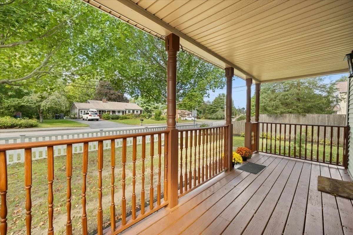 Single Family Residence at 421 North Main Street, Raynham MA 02767, Raynham, photo 6 of 34