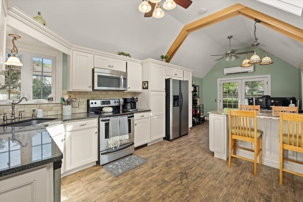Single Family Residence at 421 North Main Street, Raynham MA 02767, Raynham, photo 13 of 34