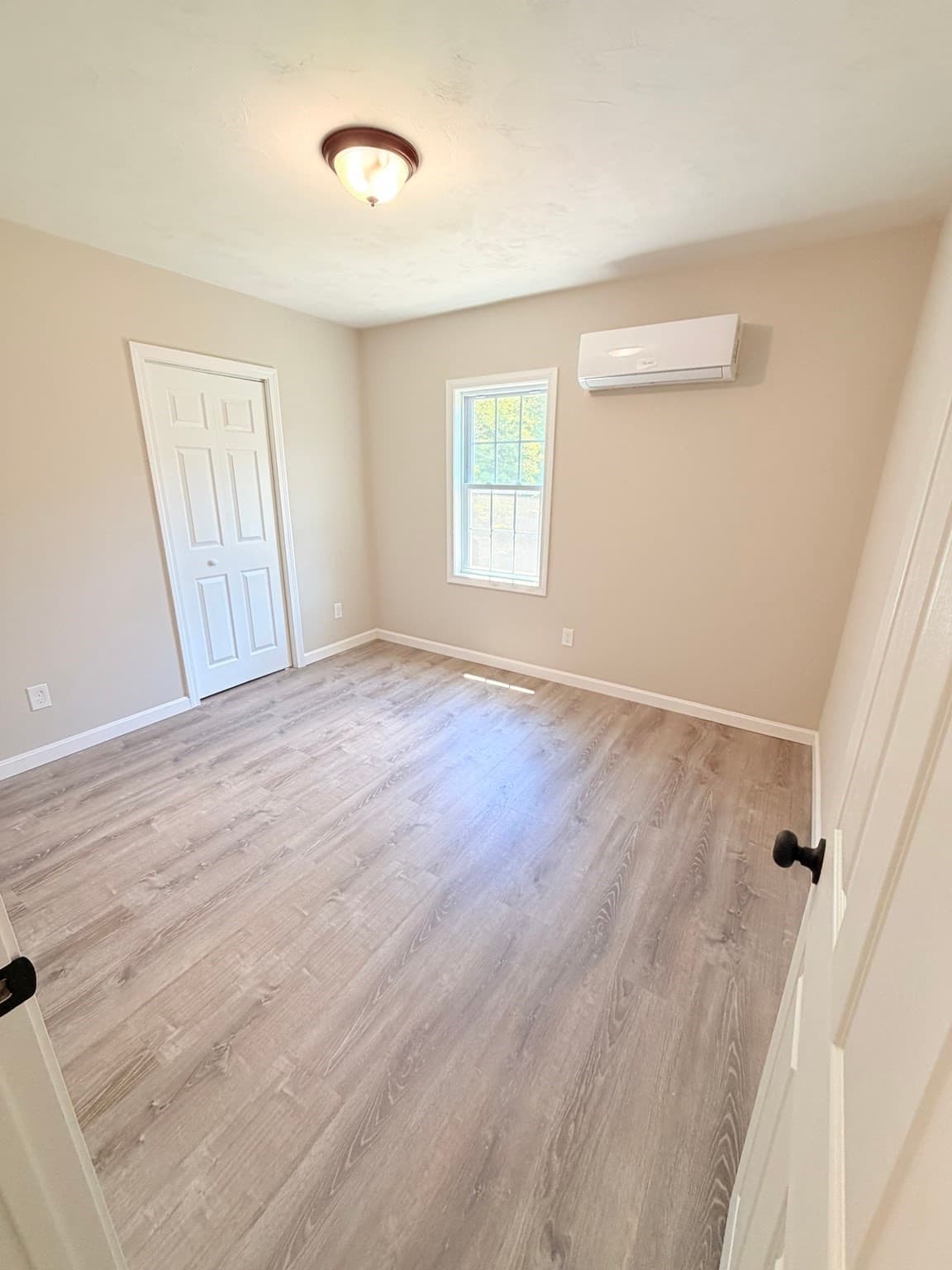 3 Family - 3 Units Up/Down at 50 Chapel St, Leicester MA 01611, Leicester, photo 13 of 24