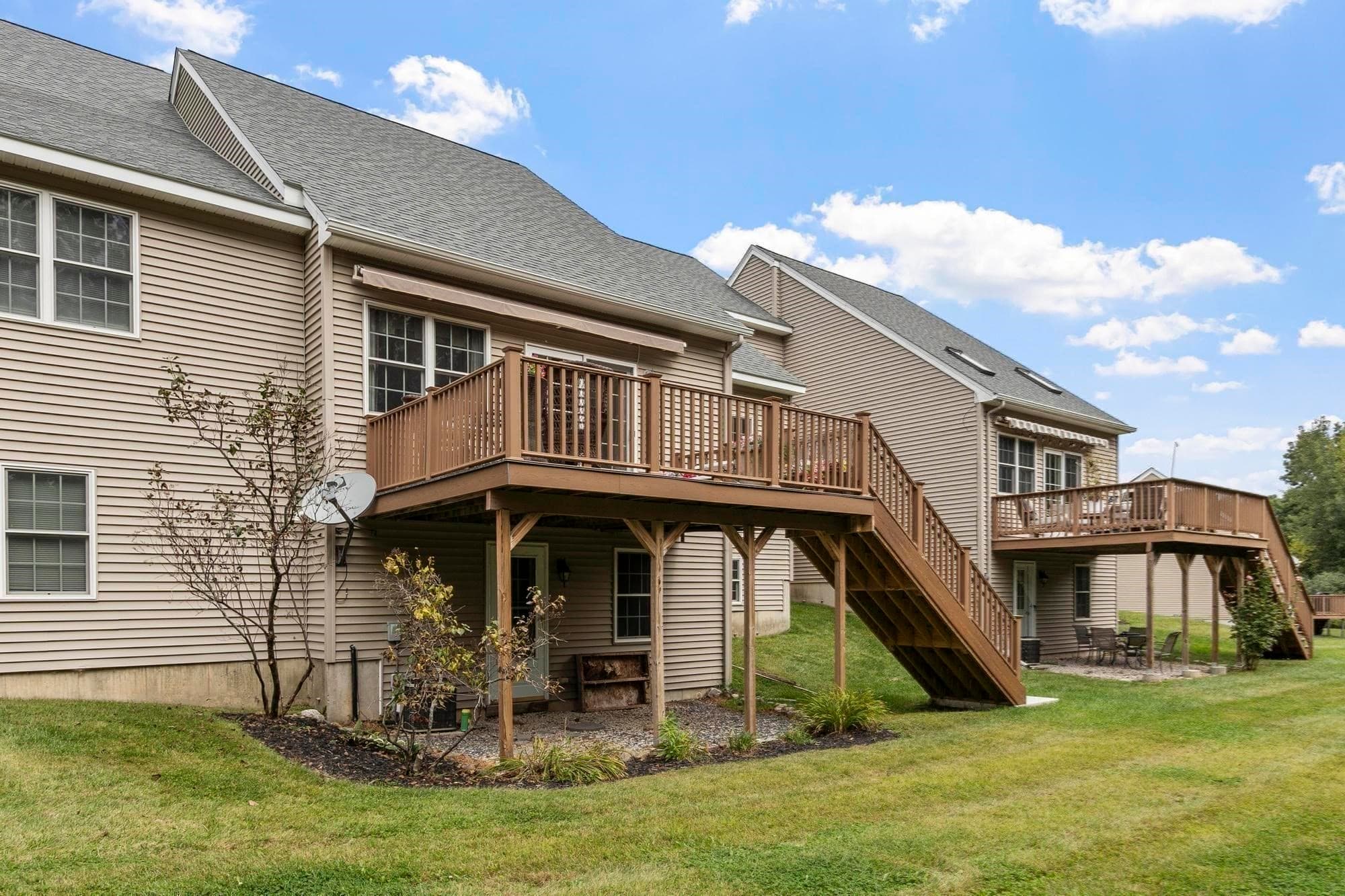 Condominium at 131 Ariel Circle # 131, Sutton MA 01590, Sutton, photo 27 of 32