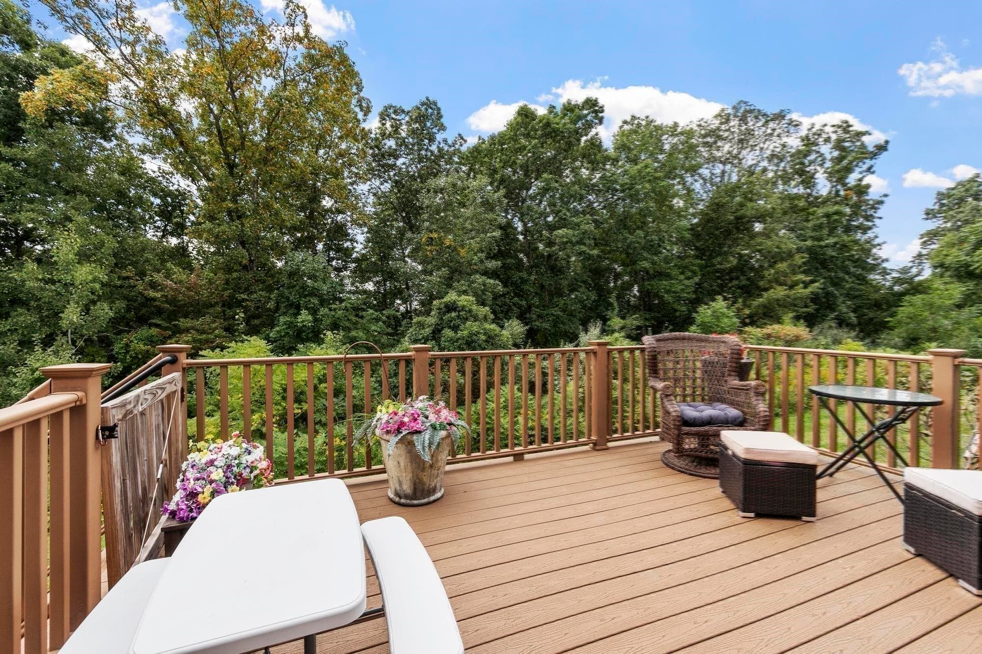Condominium at 131 Ariel Circle # 131, Sutton MA 01590, Sutton, photo 26 of 32