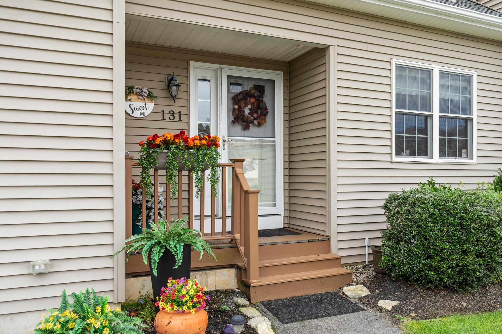 Condominium at 131 Ariel Circle # 131, Sutton MA 01590, Sutton, photo 32 of 32