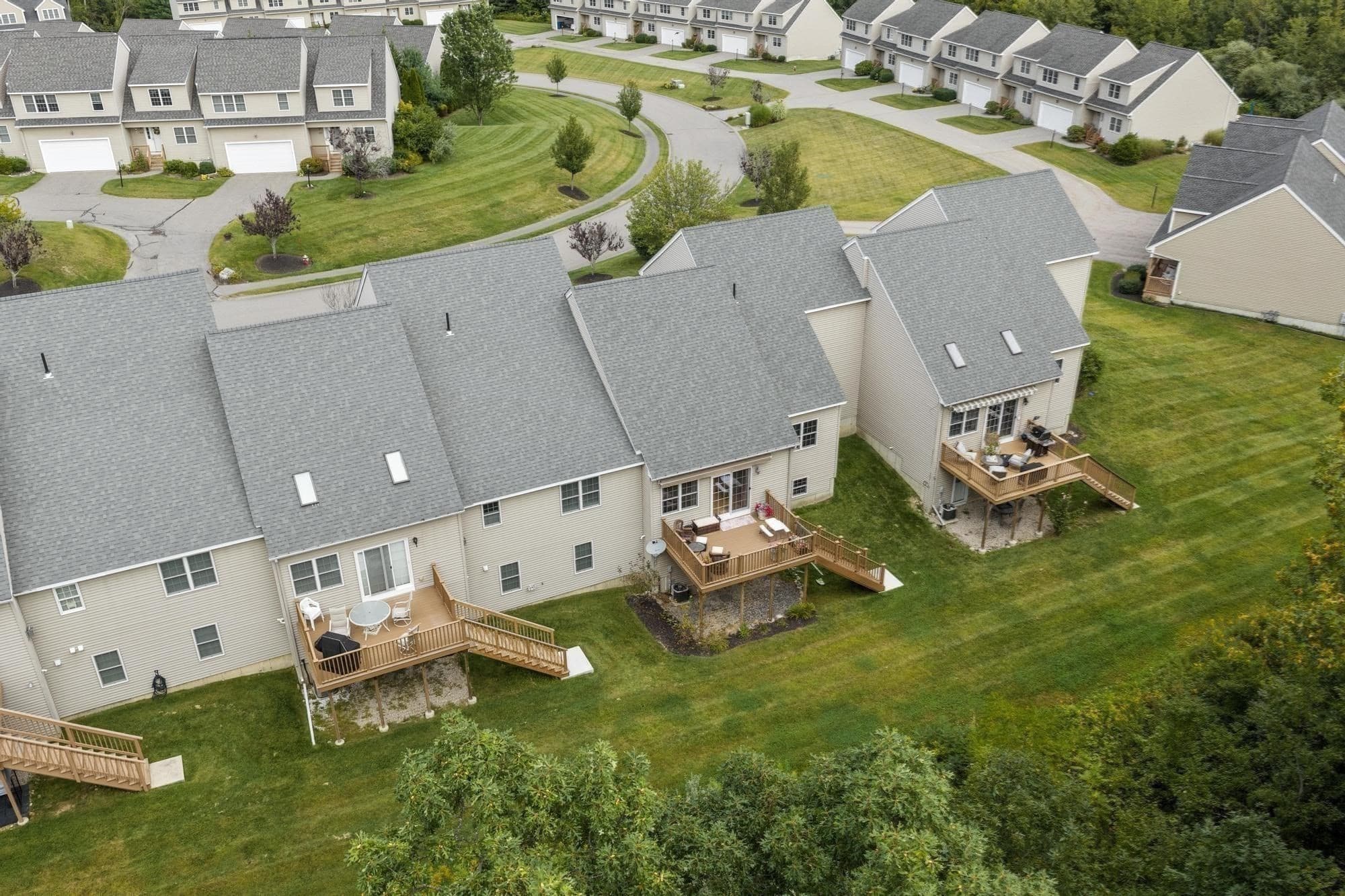 Condominium at 131 Ariel Circle # 131, Sutton MA 01590, Sutton, photo 29 of 32