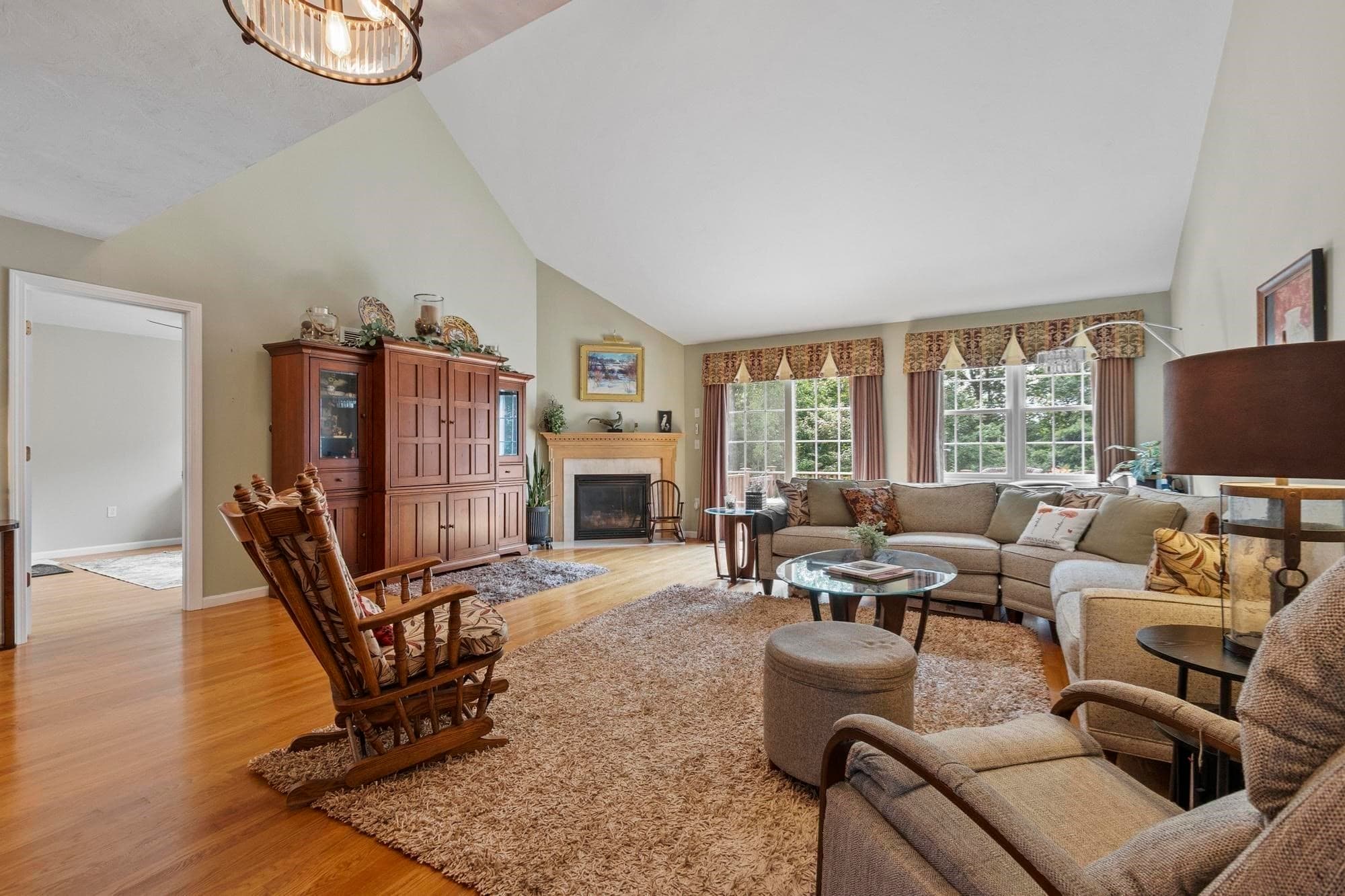 Condominium at 131 Ariel Circle # 131, Sutton MA 01590, Sutton, photo 4 of 32