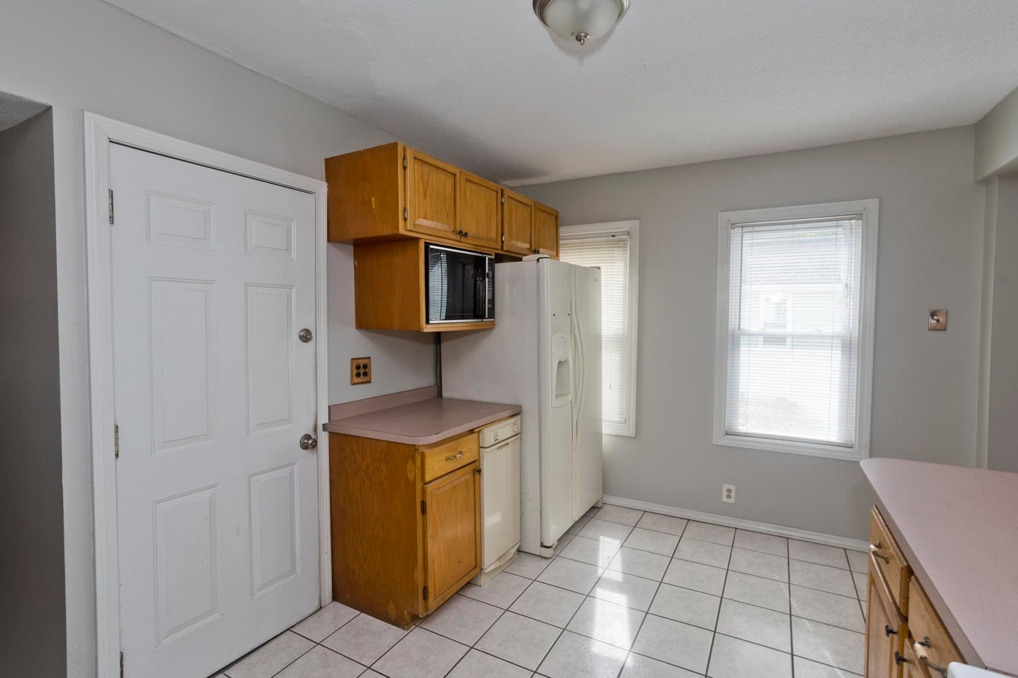Multi Family at 81-83 Chestnut Street, Springfield MA 01151, Springfield, photo 8 of 27