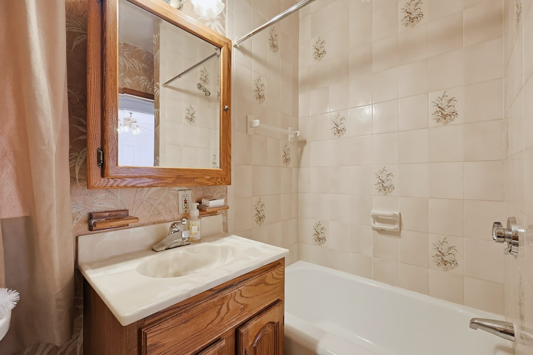 Multi Family at 16 Kearney St, Malden MA 02148, Malden, photo 14 of 38