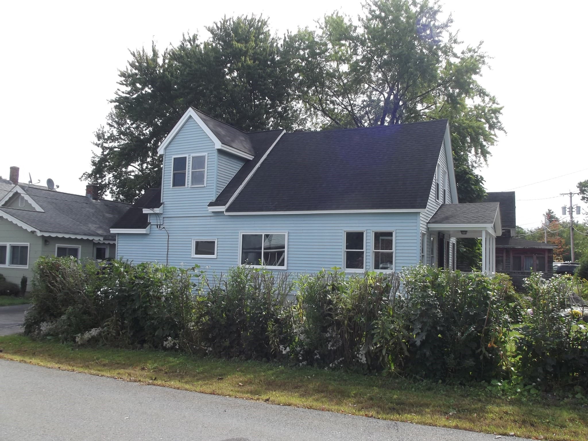 Single Family Residence at 27 Elizabeth St, Lunenburg MA 01462, Lunenburg, photo 7 of 24