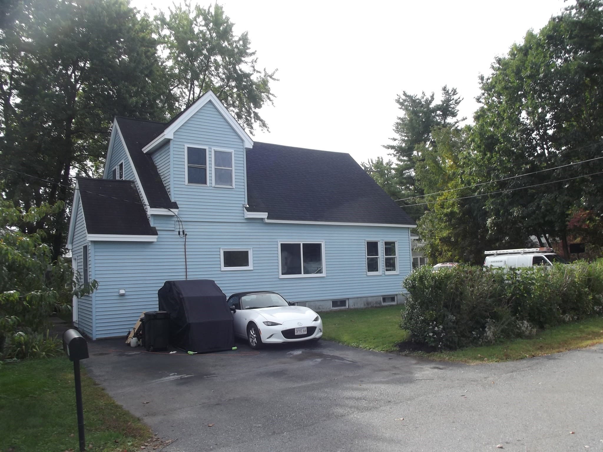 Single Family Residence at 27 Elizabeth St, Lunenburg MA 01462, Lunenburg, photo 8 of 24