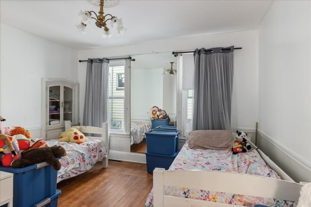 Single Family Residence at 33 Ninth Ave, Haverhill MA 01830, Haverhill, photo 9 of 39