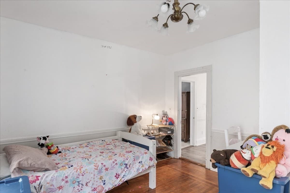 Single Family Residence at 33 Ninth Ave, Haverhill MA 01830, Haverhill, photo 10 of 39