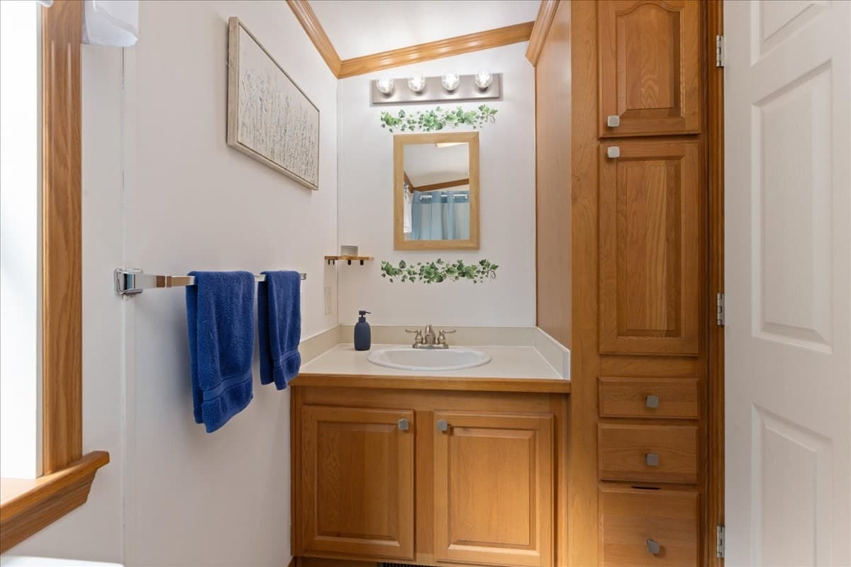 Mobile Home at 1 Arrow Dr. # L, Salem NH 03079, Salem, photo 20 of 23