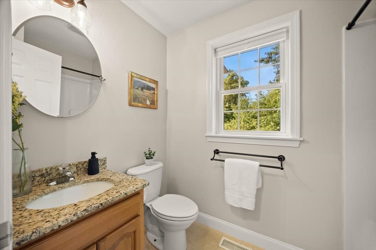Single Family Residence at 4 Look Out Circle, Middleboro MA 02346, Middleboro, photo 26 of 42