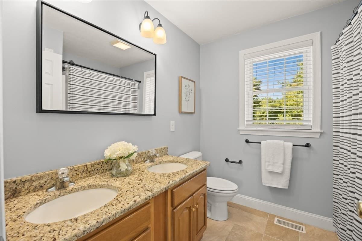 Single Family Residence at 4 Look Out Circle, Middleboro MA 02346, Middleboro, photo 32 of 42