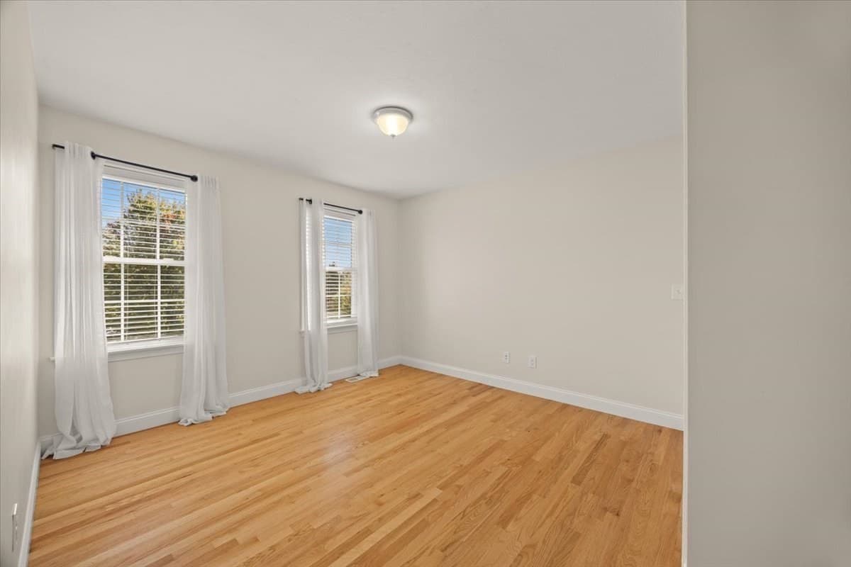 Single Family Residence at 4 Look Out Circle, Middleboro MA 02346, Middleboro, photo 33 of 42