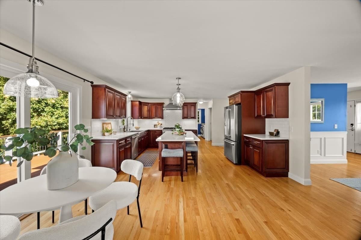 Single Family Residence at 4 Look Out Circle, Middleboro MA 02346, Middleboro, photo 14 of 42