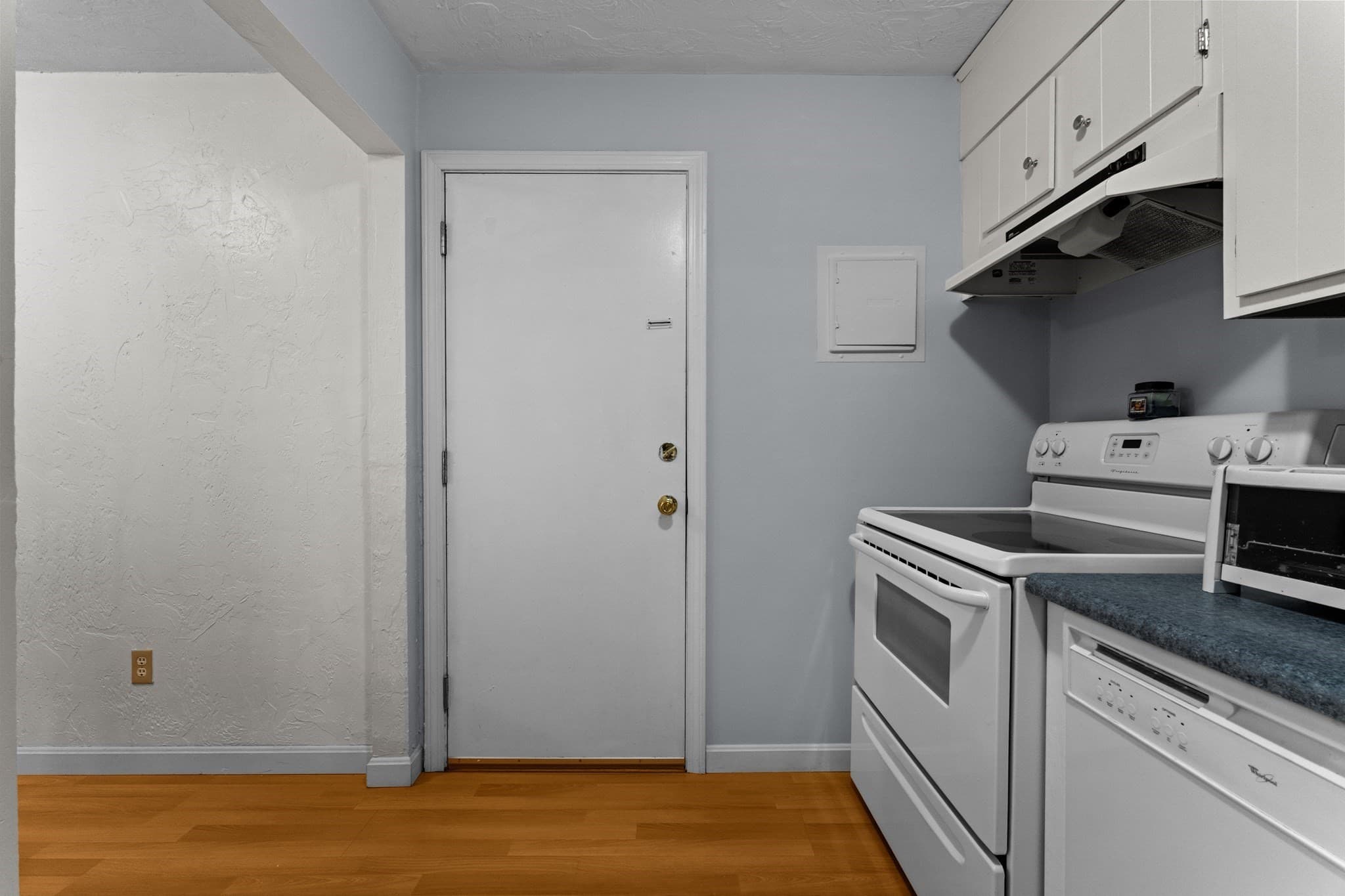 Condominium at 23 Erick Rd # 19, Mansfield MA 02048, Mansfield, photo 5 of 19