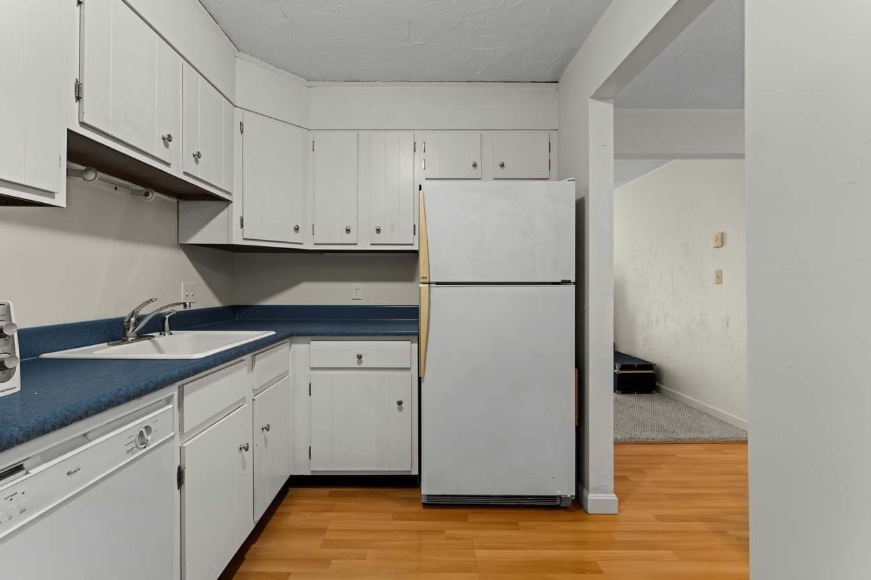 Condominium at 23 Erick Rd # 19, Mansfield MA 02048, Mansfield, photo 4 of 19