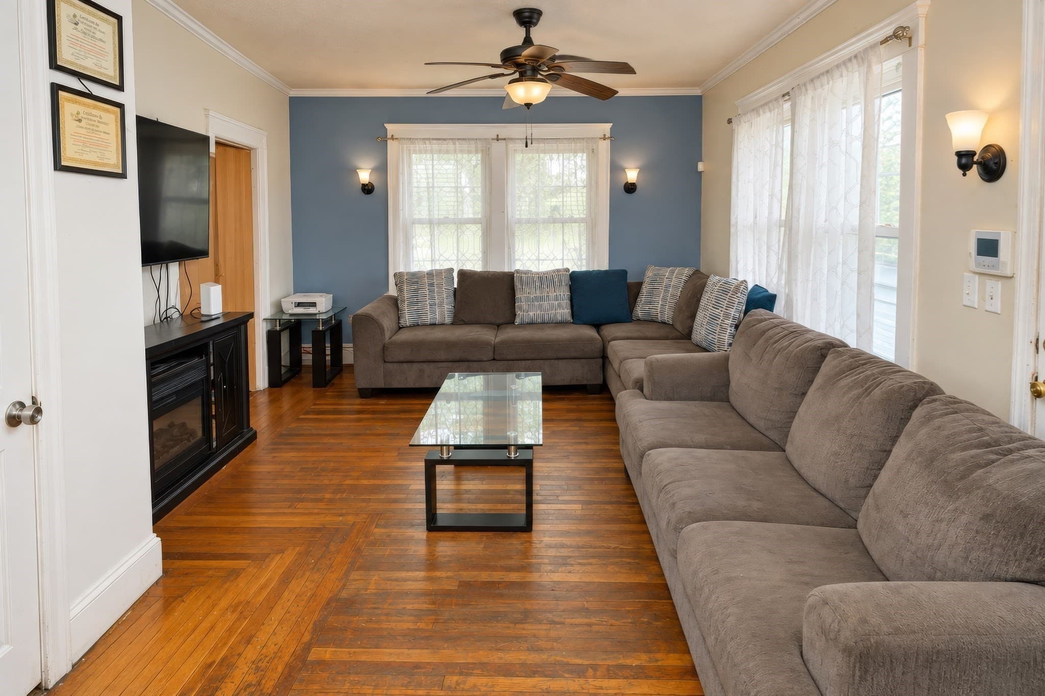 Single Family Residence at 126 Whittier Avenue, Providence RI 02909, Providence, photo 7 of 23