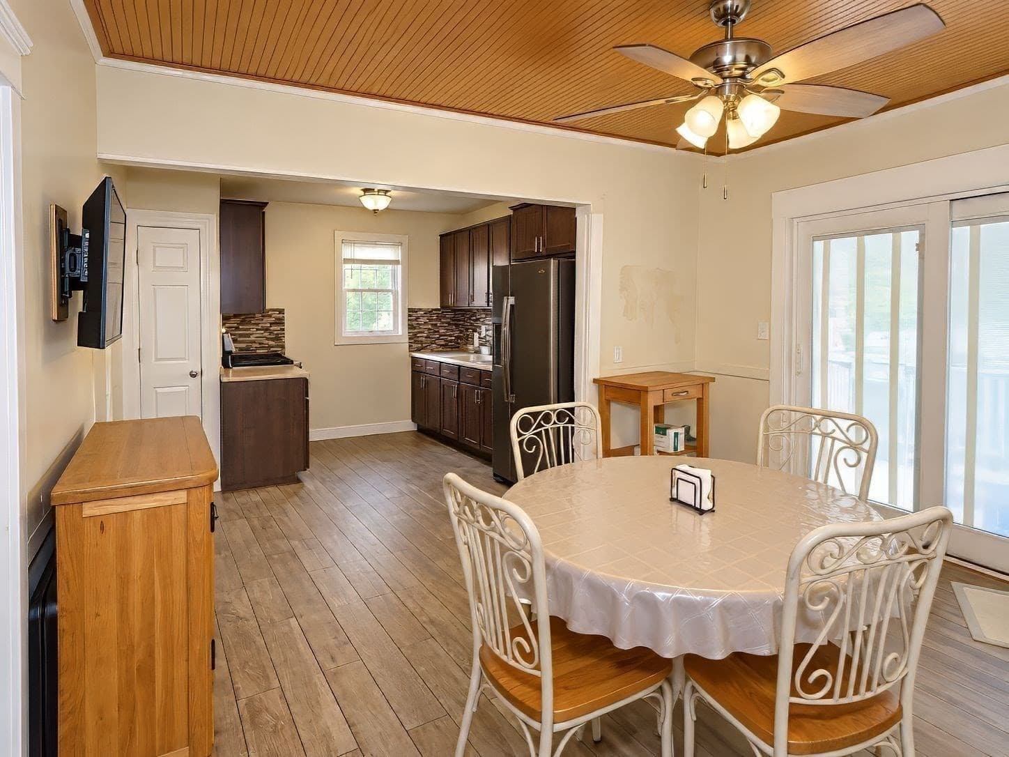 Single Family Residence at 126 Whittier Avenue, Providence RI 02909, Providence, photo 5 of 23