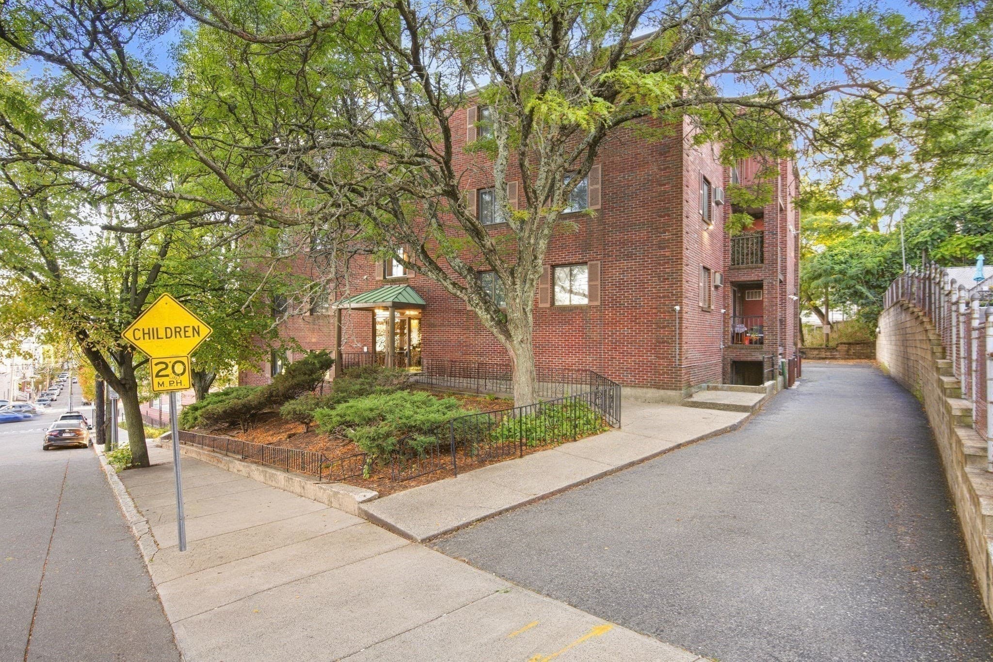 Condominium at 14 Boston St # 1A, Somerville MA 02143, Somerville, photo 33 of 35