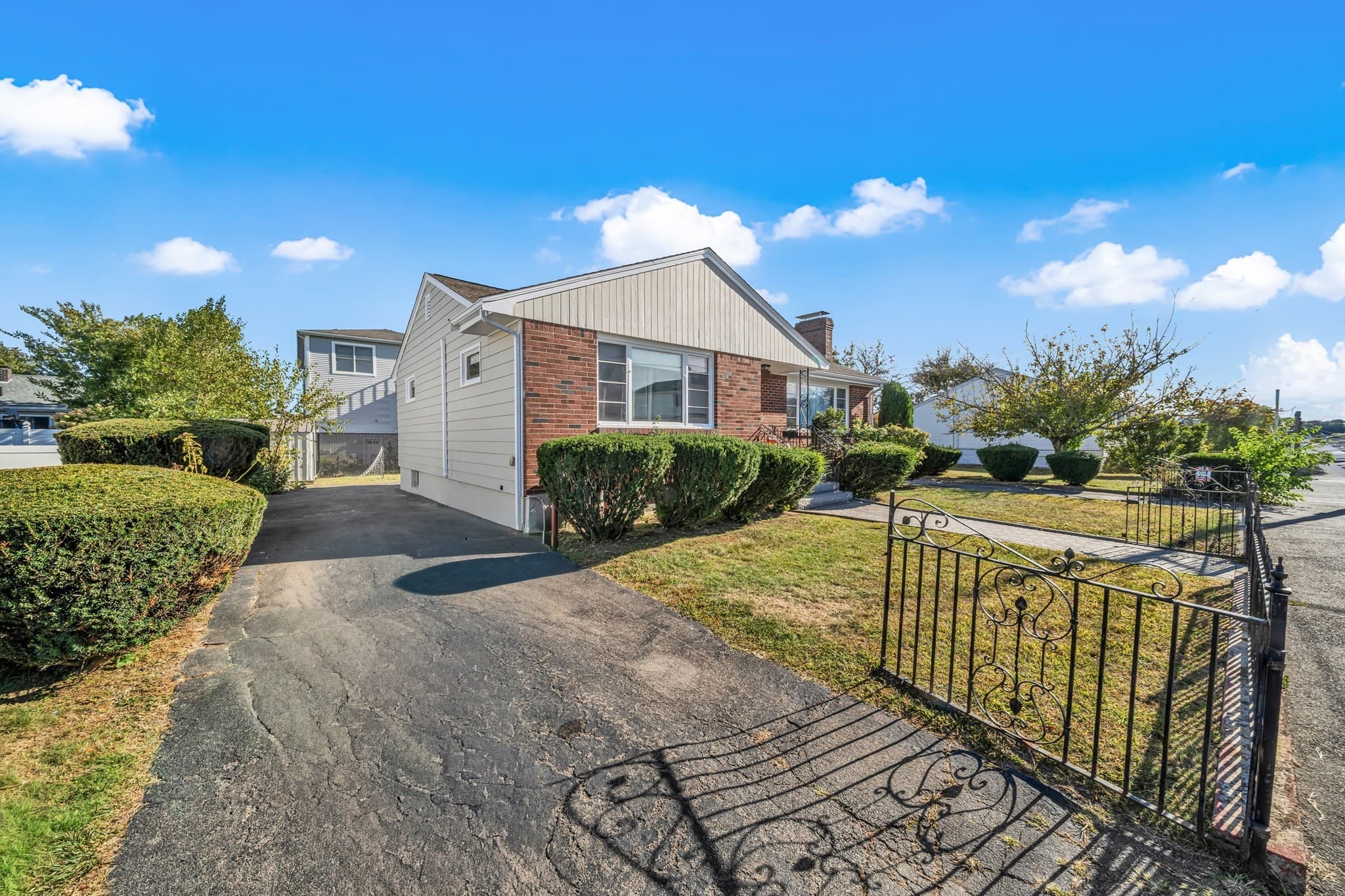 Single Family Residence at 45 Sigourney St, Revere MA 02151, Revere, photo 2 of 28