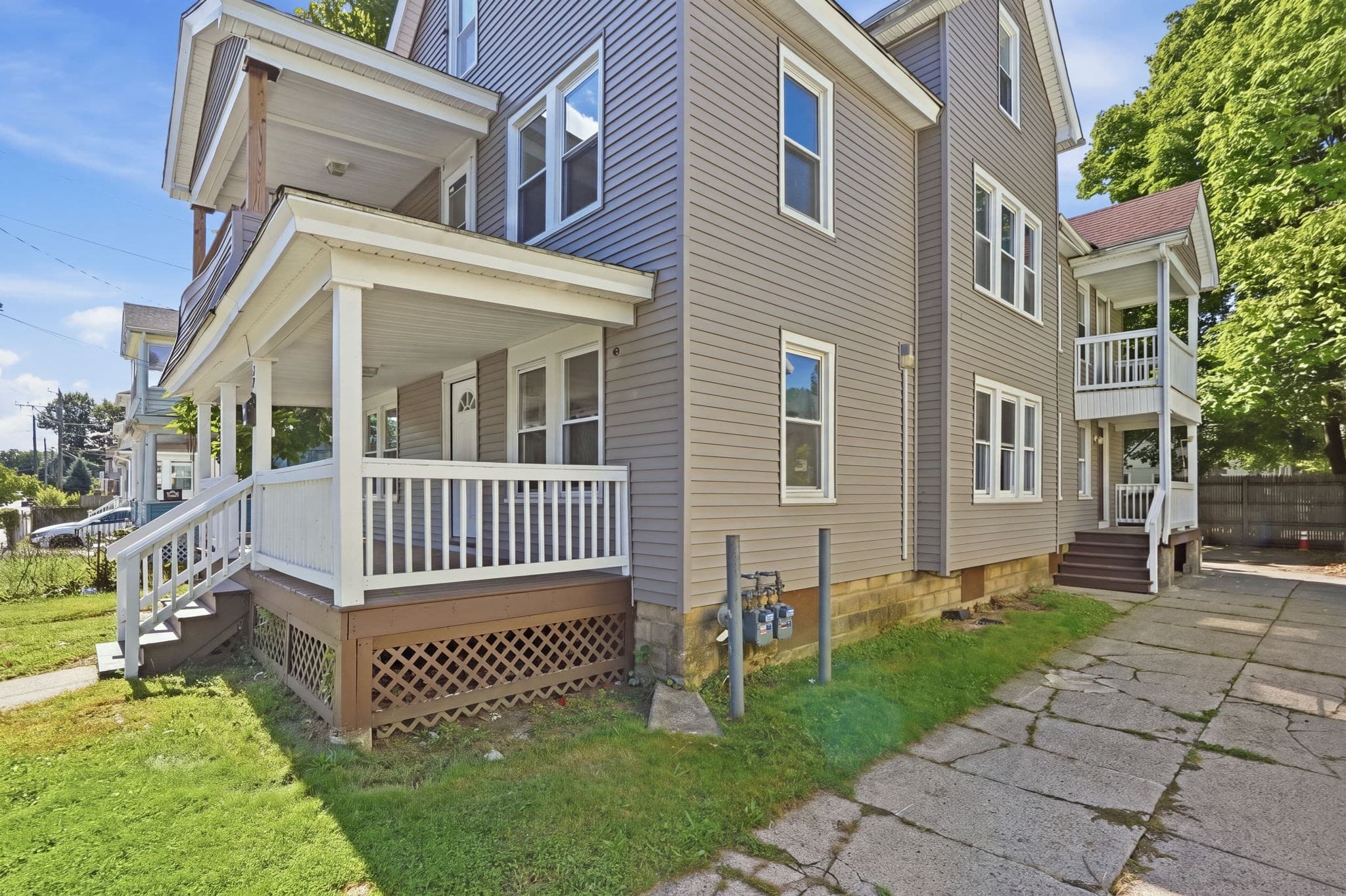 Multi Family at 58-60 Bristol St, Springfield MA 01109, Springfield, photo 4 of 42