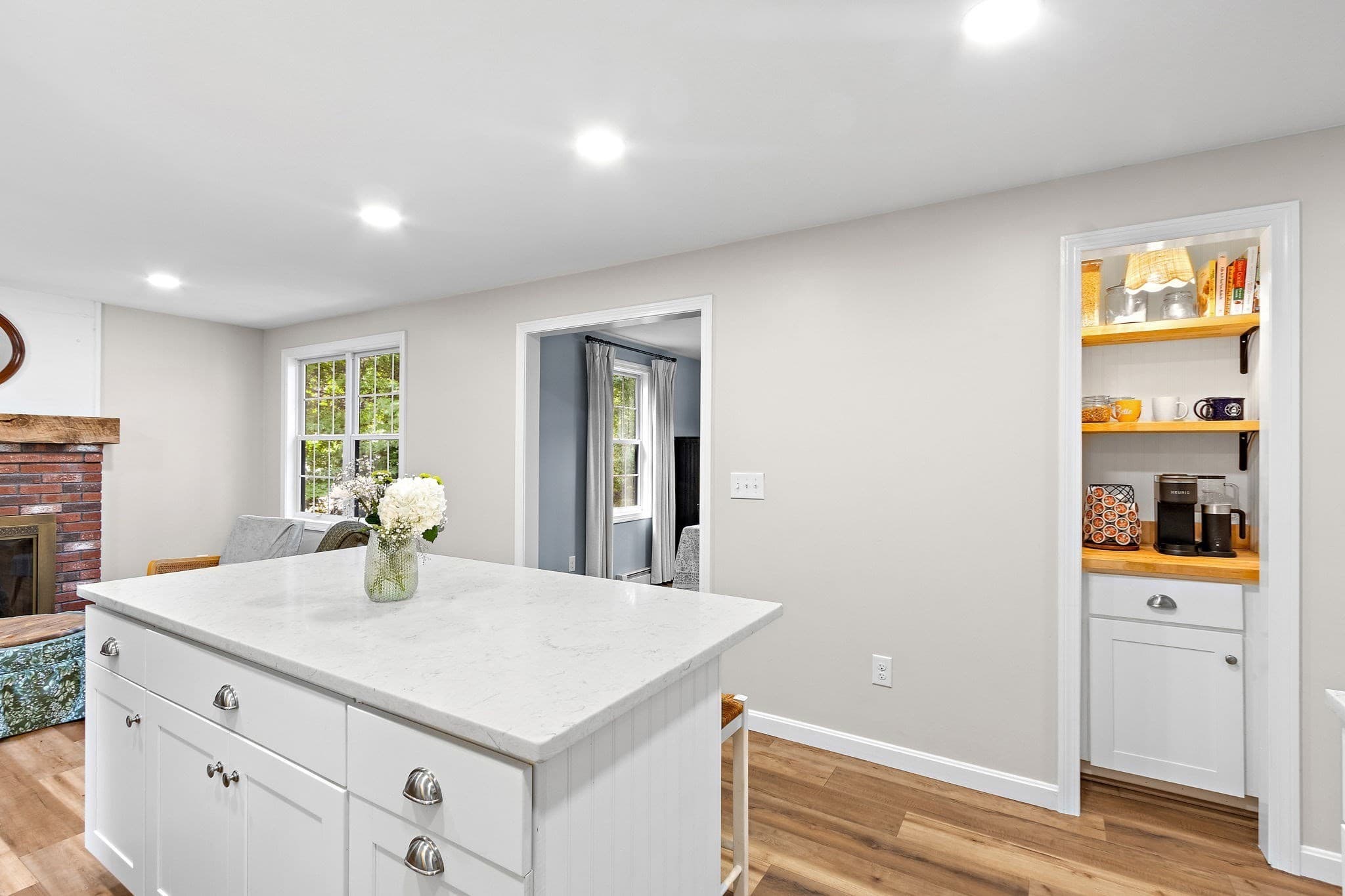 Single Family Residence at 23 Sharps Dr, Plymouth MA 02360, Plymouth, photo 4 of 42