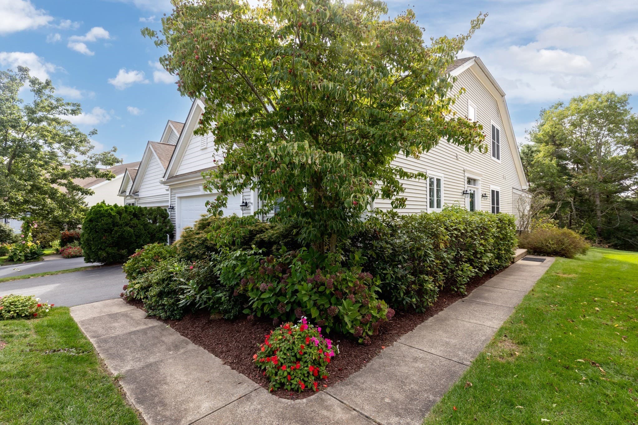 Single Family Residence at 7 White Trellis, Plymouth MA 02360, Plymouth, photo 3 of 40