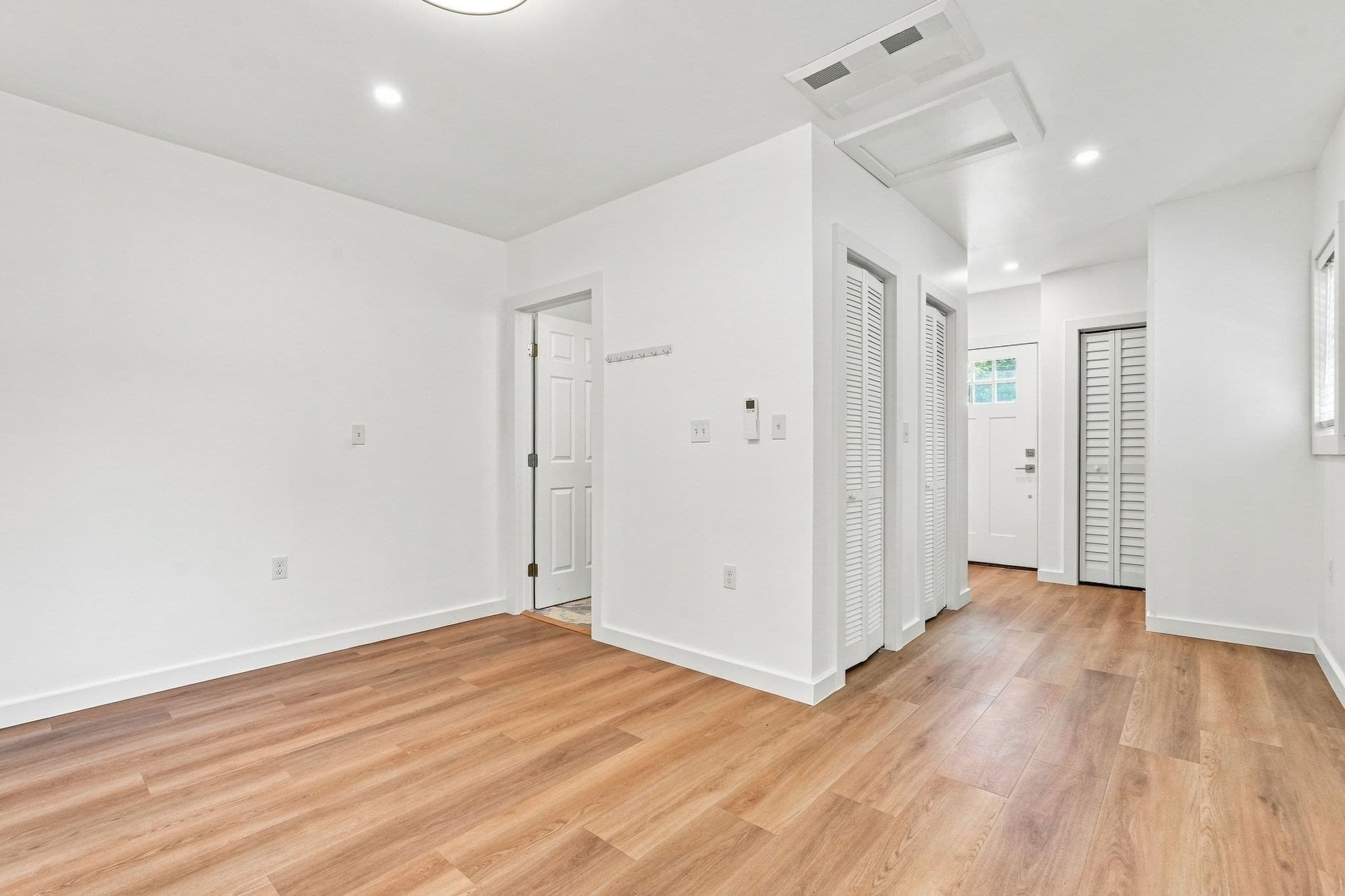 Single Family Residence at 204 River Dr, Hadley MA 01035, Hadley, photo 33 of 42