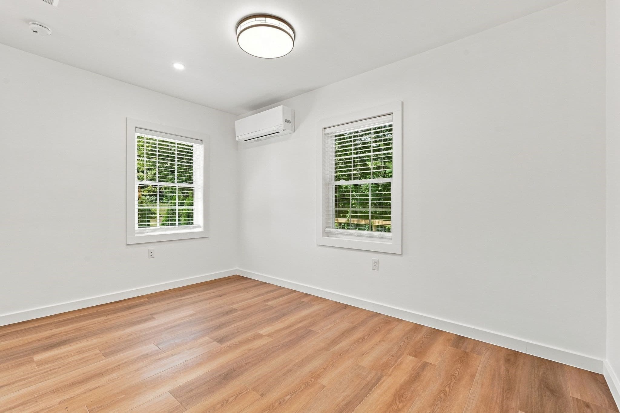 Single Family Residence at 204 River Dr, Hadley MA 01035, Hadley, photo 35 of 42