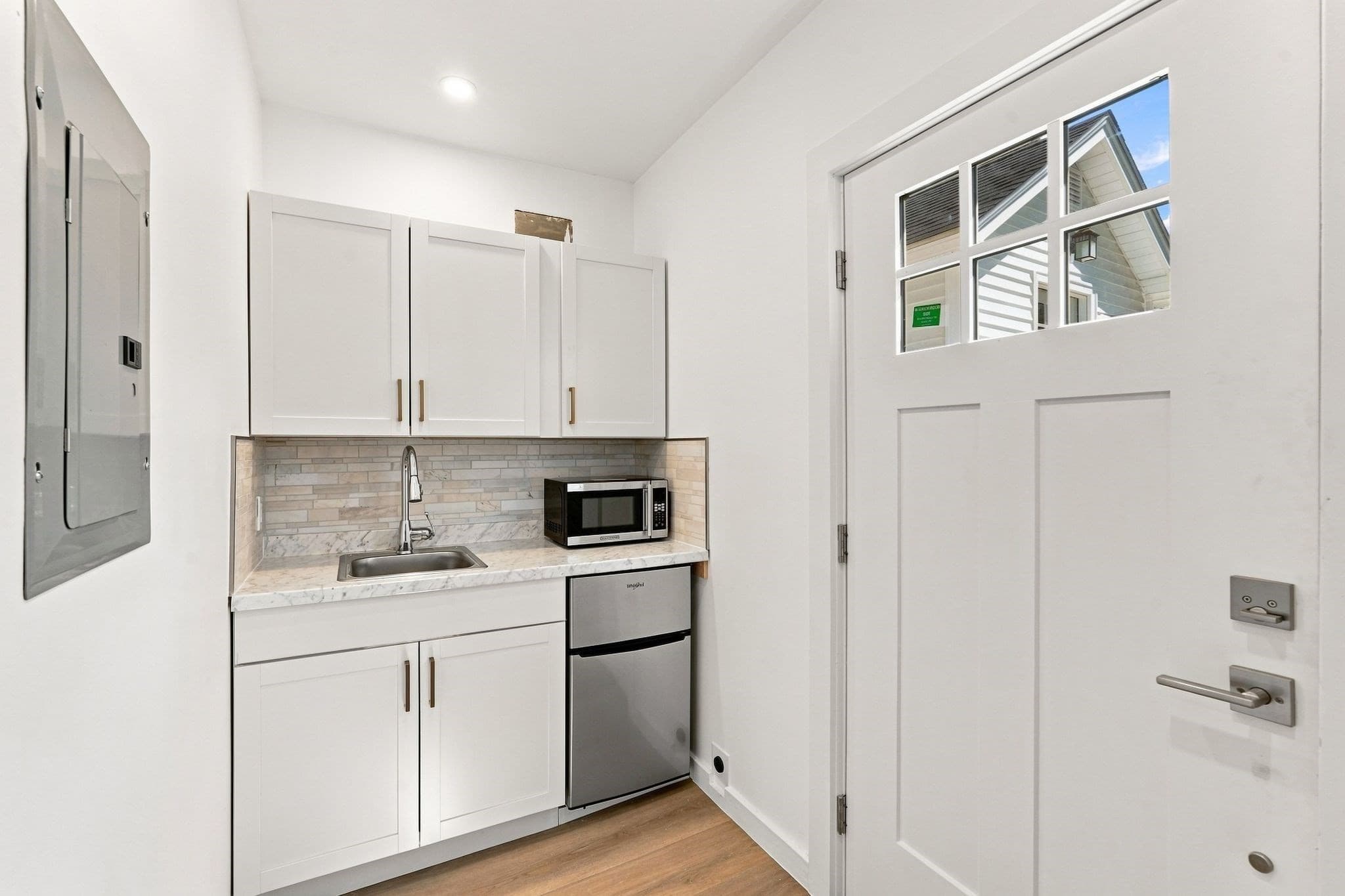 Single Family Residence at 204 River Dr, Hadley MA 01035, Hadley, photo 31 of 42