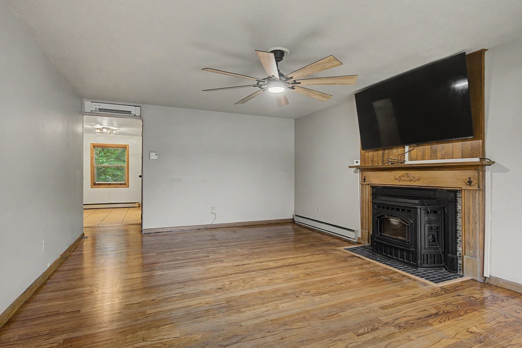 Single Family Residence at 69 Lynch Drive, Holyoke MA 01040, Holyoke, photo 8 of 26