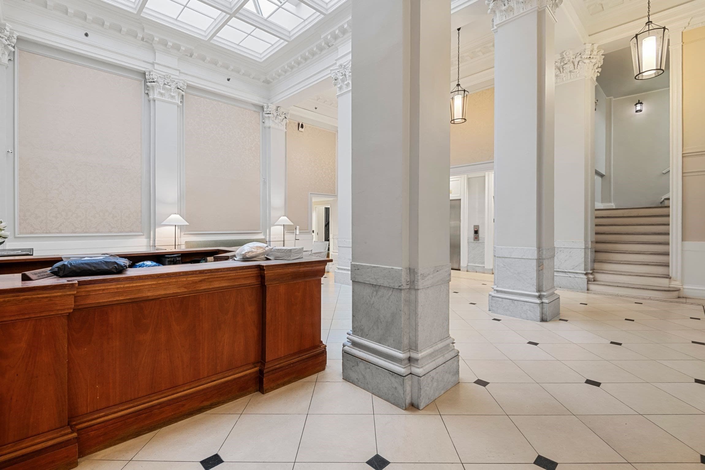 Condominium at 21 Beacon Street # 6B, Boston MA 02108, Boston, photo 2 of 32