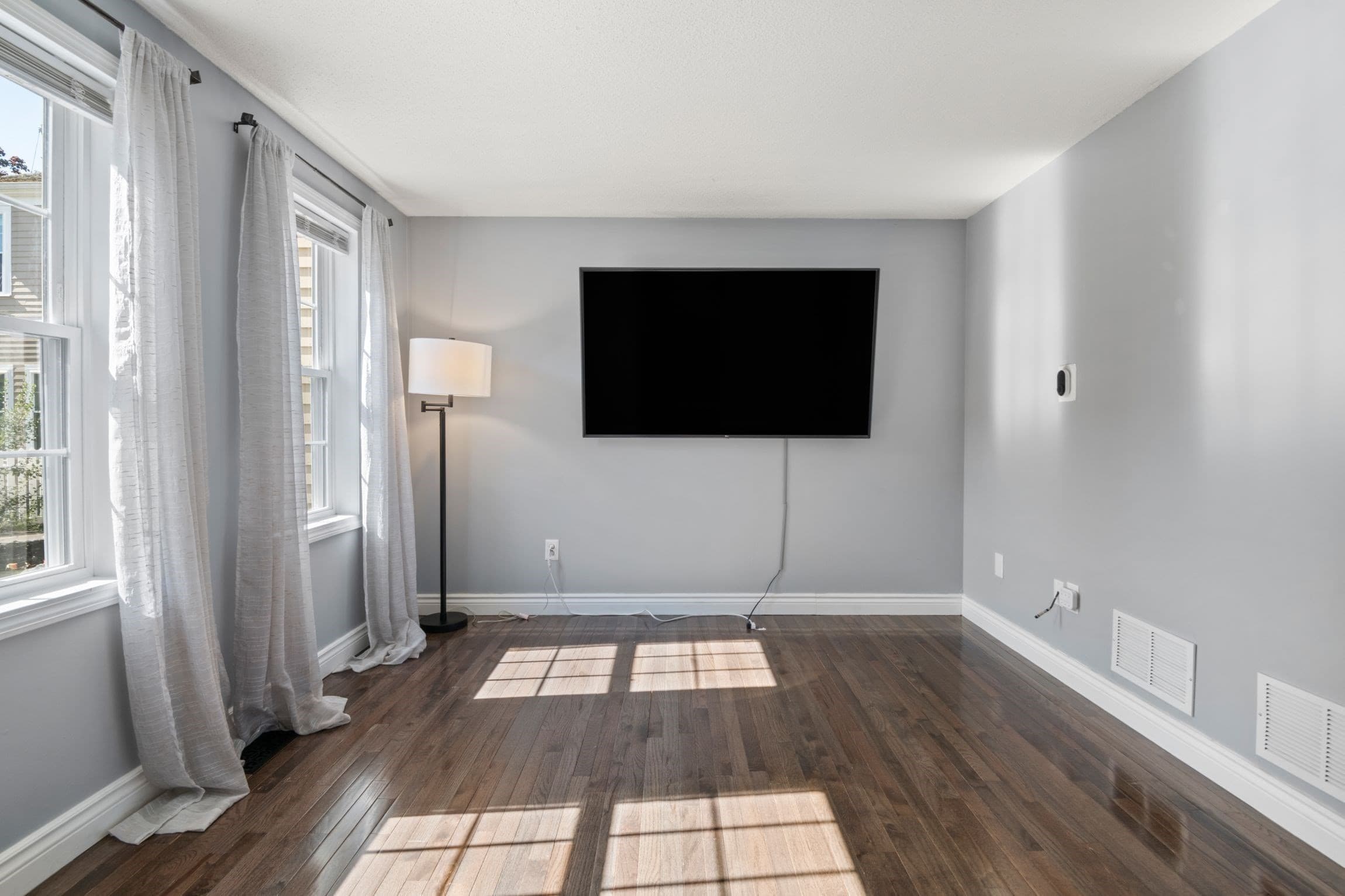 Condominium at 129 Lowell Street # 4, Peabody MA 01960, Peabody, photo 3 of 42