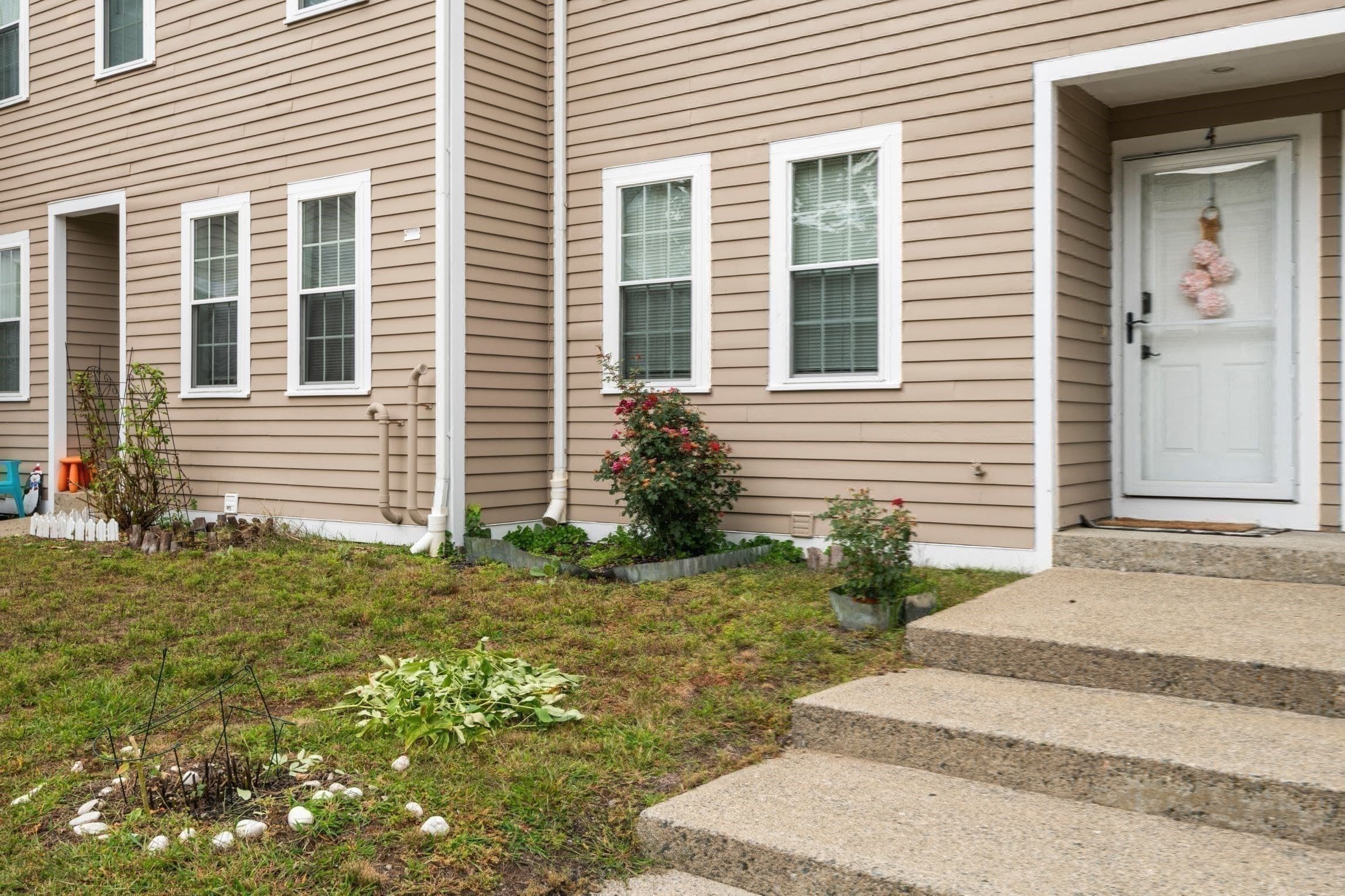 Condominium at 129 Lowell Street # 4, Peabody MA 01960, Peabody, photo 40 of 42