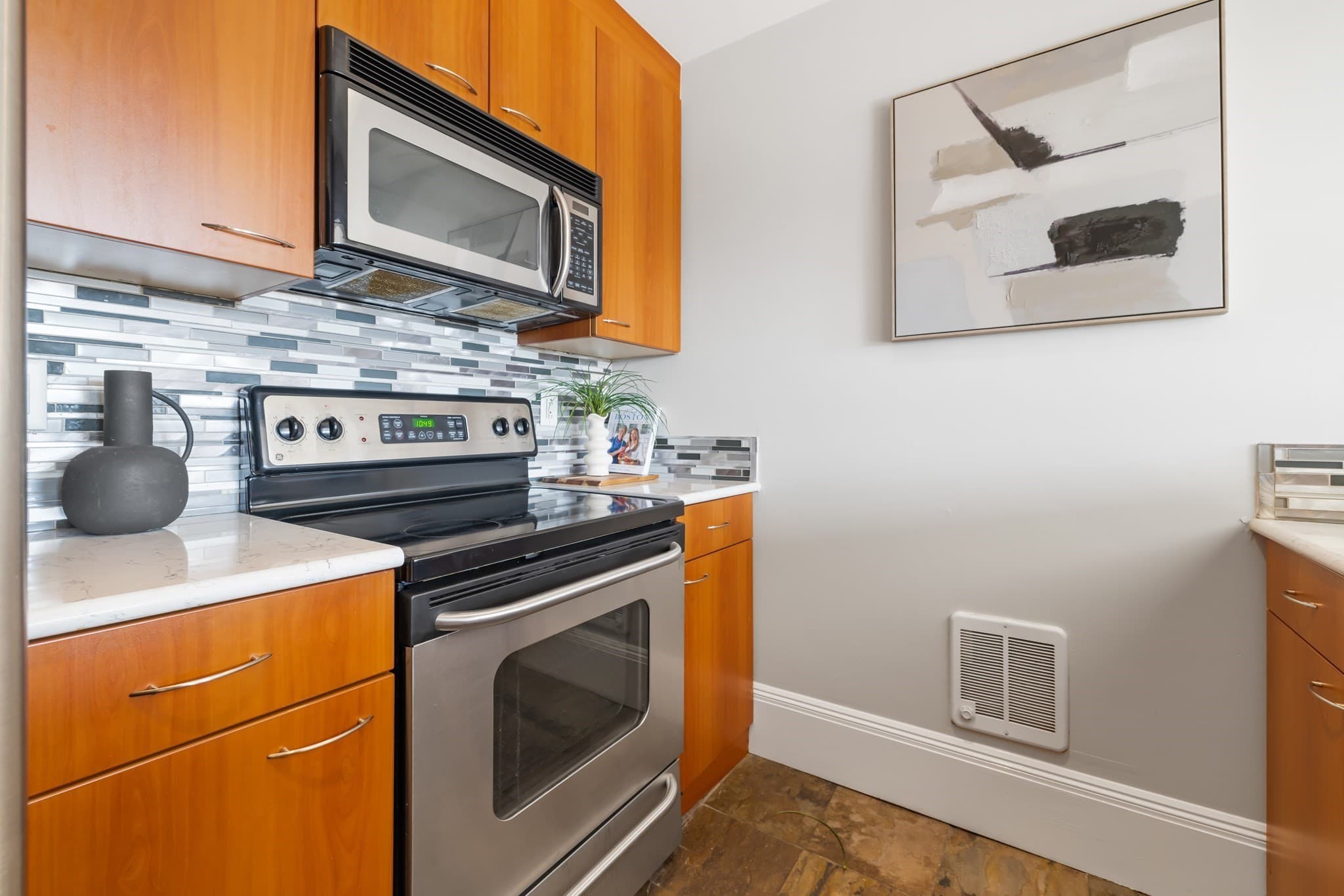 Condominium at 492 Massachusetts Ave # 51, Boston MA 02118, Boston, photo 7 of 20