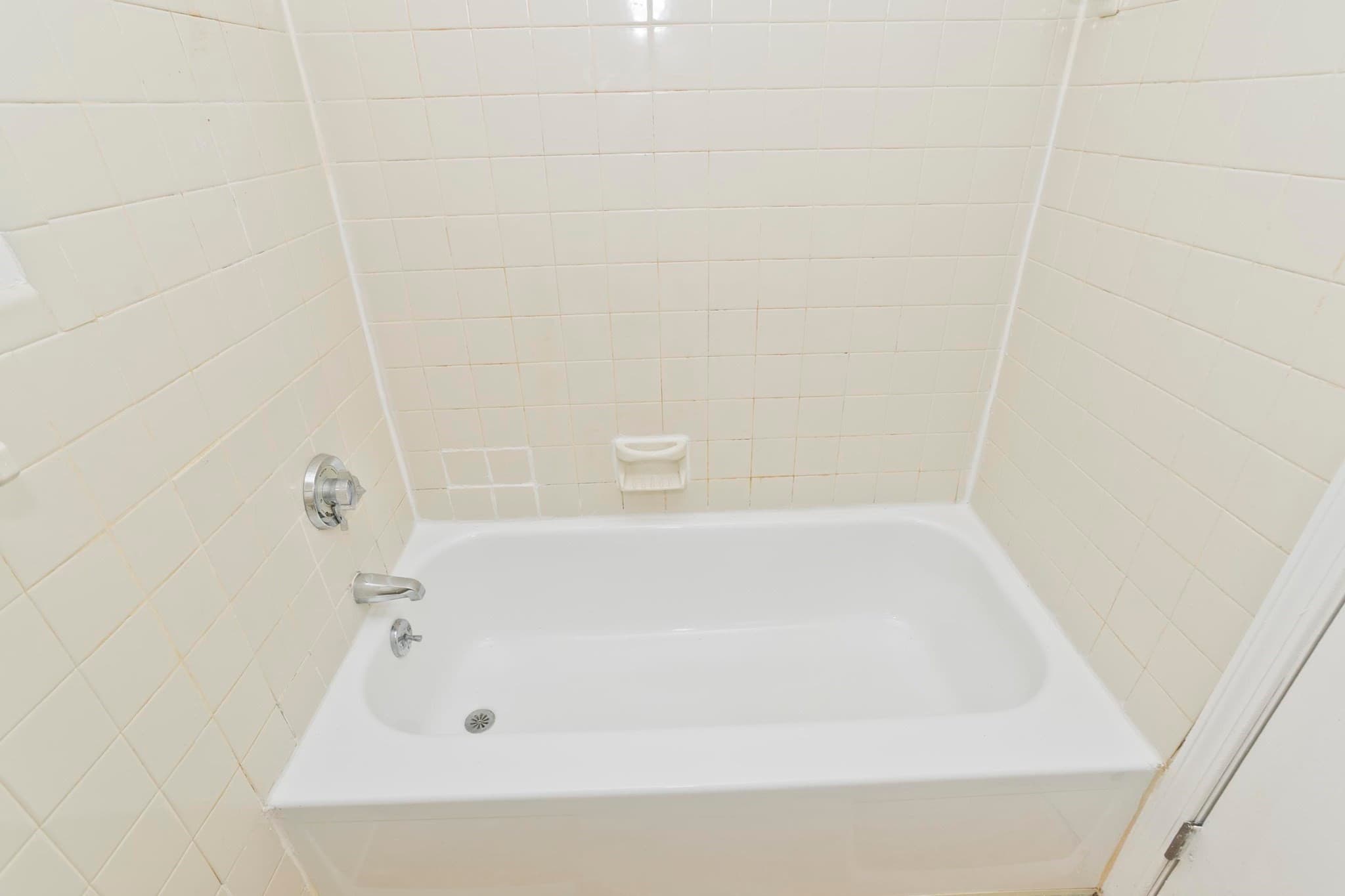 Condominium at 80 Damon Rd # 8206, Northampton MA 01060, Northampton, photo 16 of 24