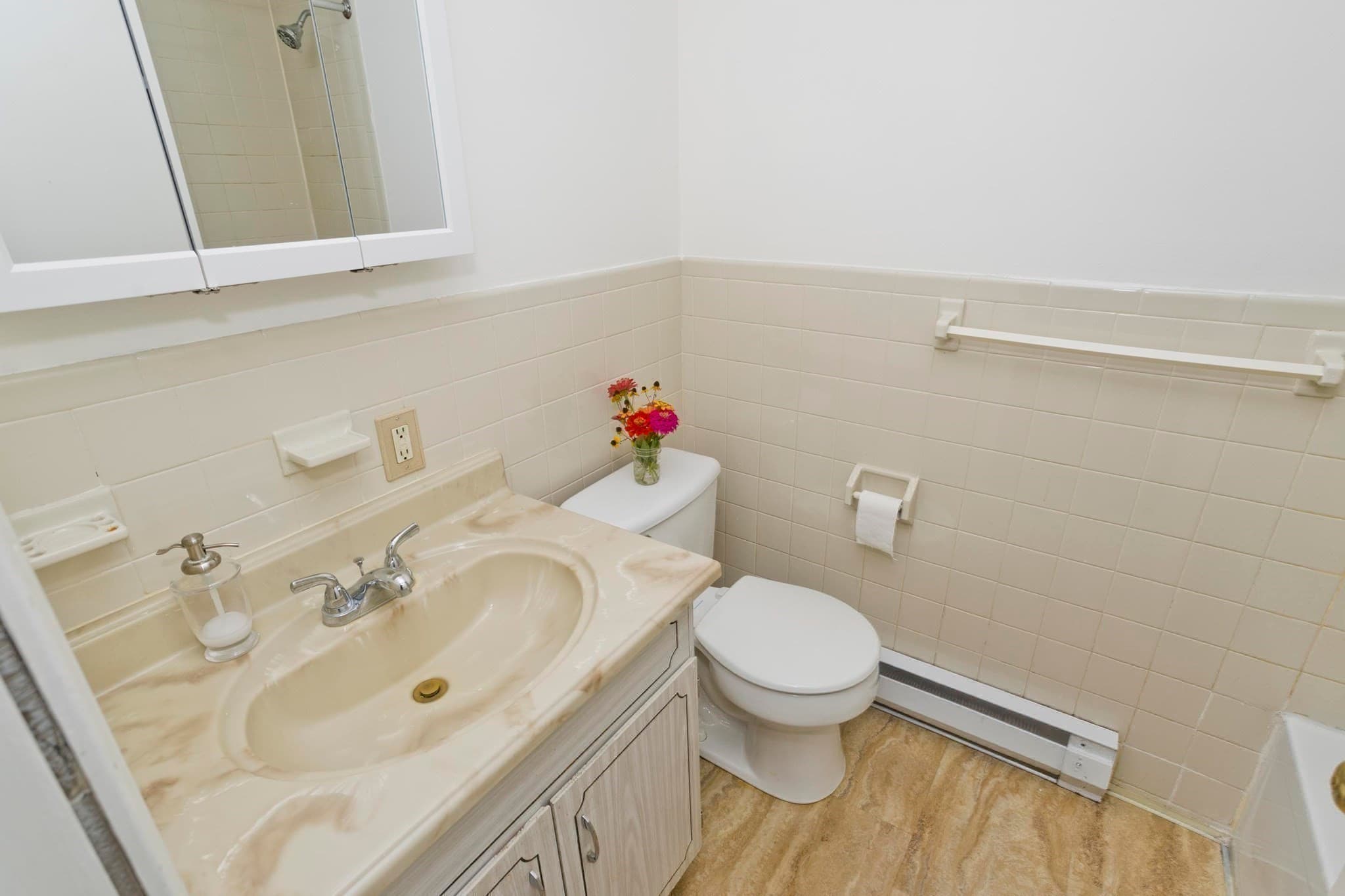 Condominium at 80 Damon Rd # 8206, Northampton MA 01060, Northampton, photo 14 of 24
