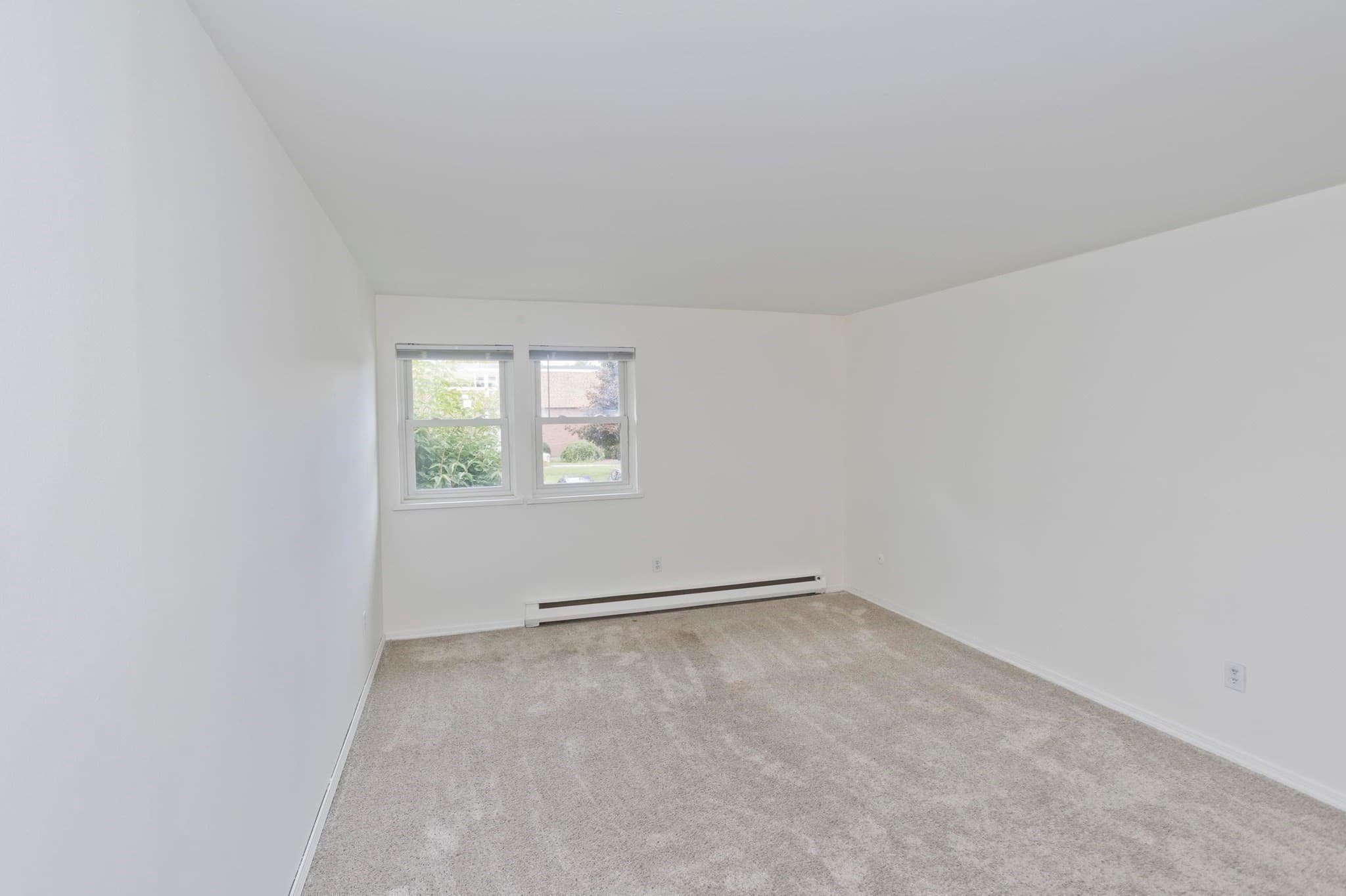 Condominium at 80 Damon Rd # 8206, Northampton MA 01060, Northampton, photo 18 of 24